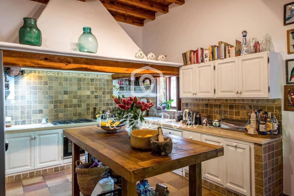 Villa Casona Morna, By The Blue Pearl *