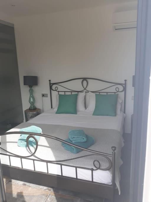 Villa Larosa With Seaview In Ibiza *