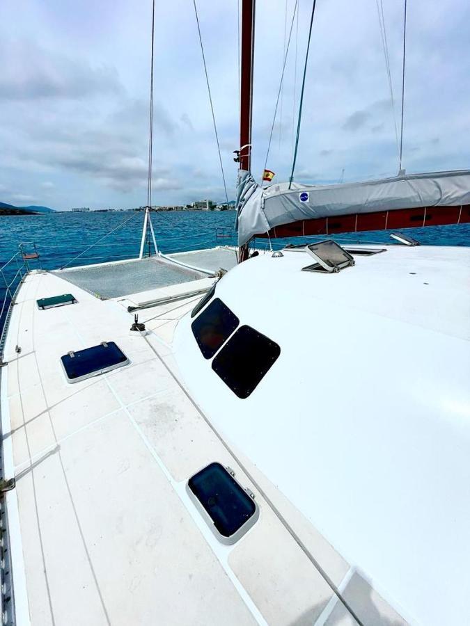 Catamaran Tagomago 50