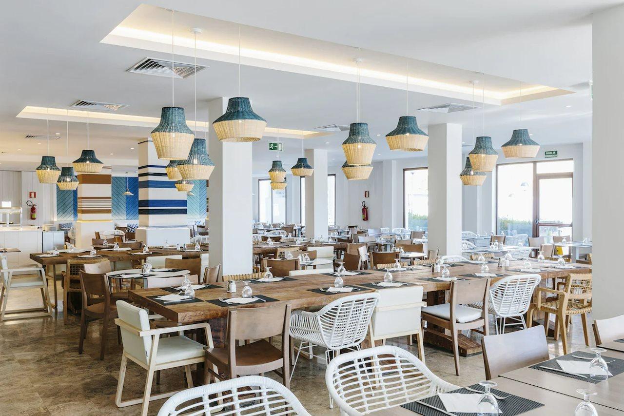 Leonardo Royal Ibiza Santa Eulalia 4* Es Cana