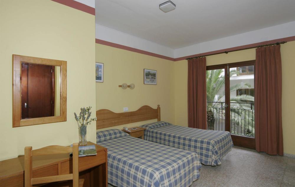 Aparthotel Fleming 50 - Adults Only 3*