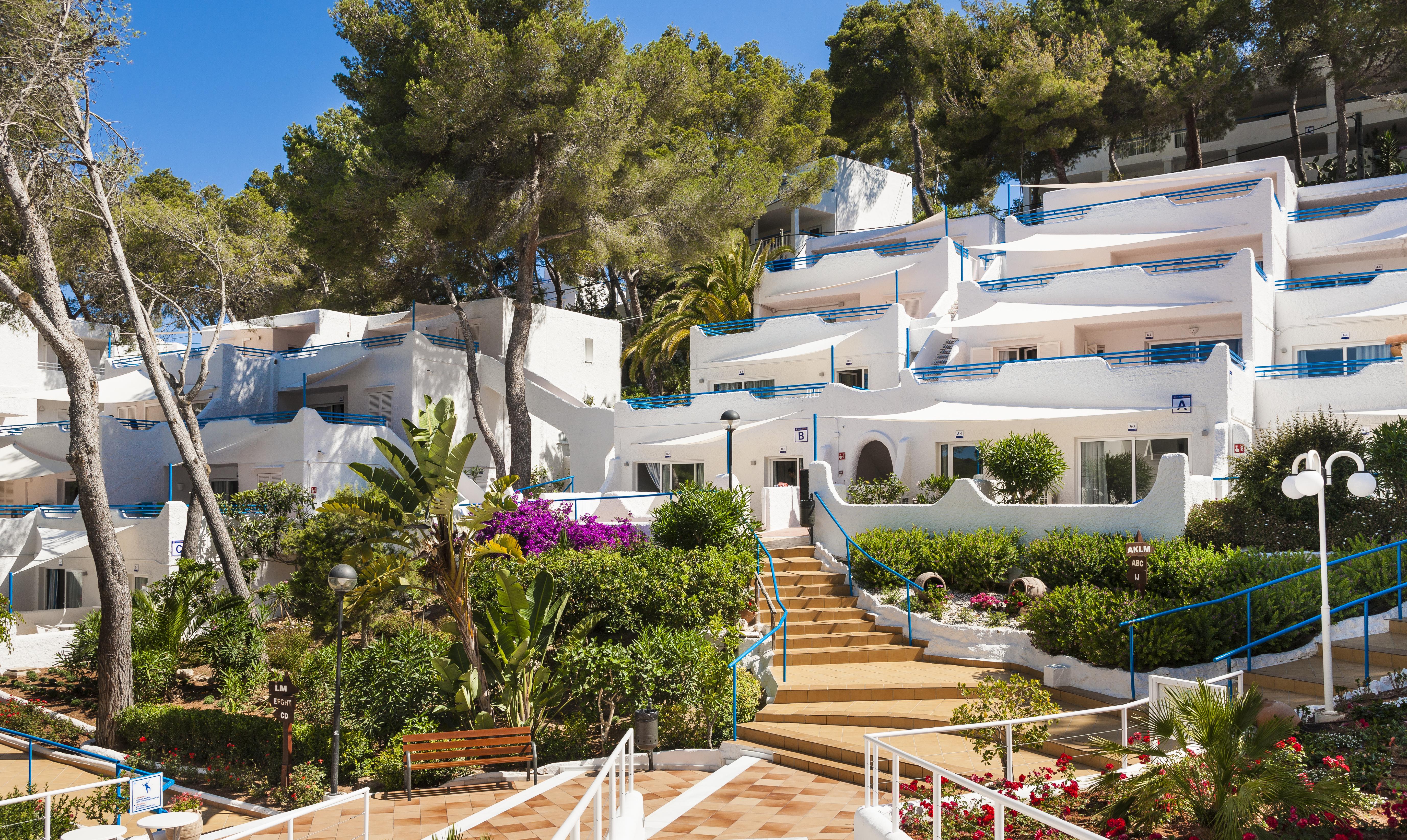 Globales Montemar Cala Llonga (Ibiza)