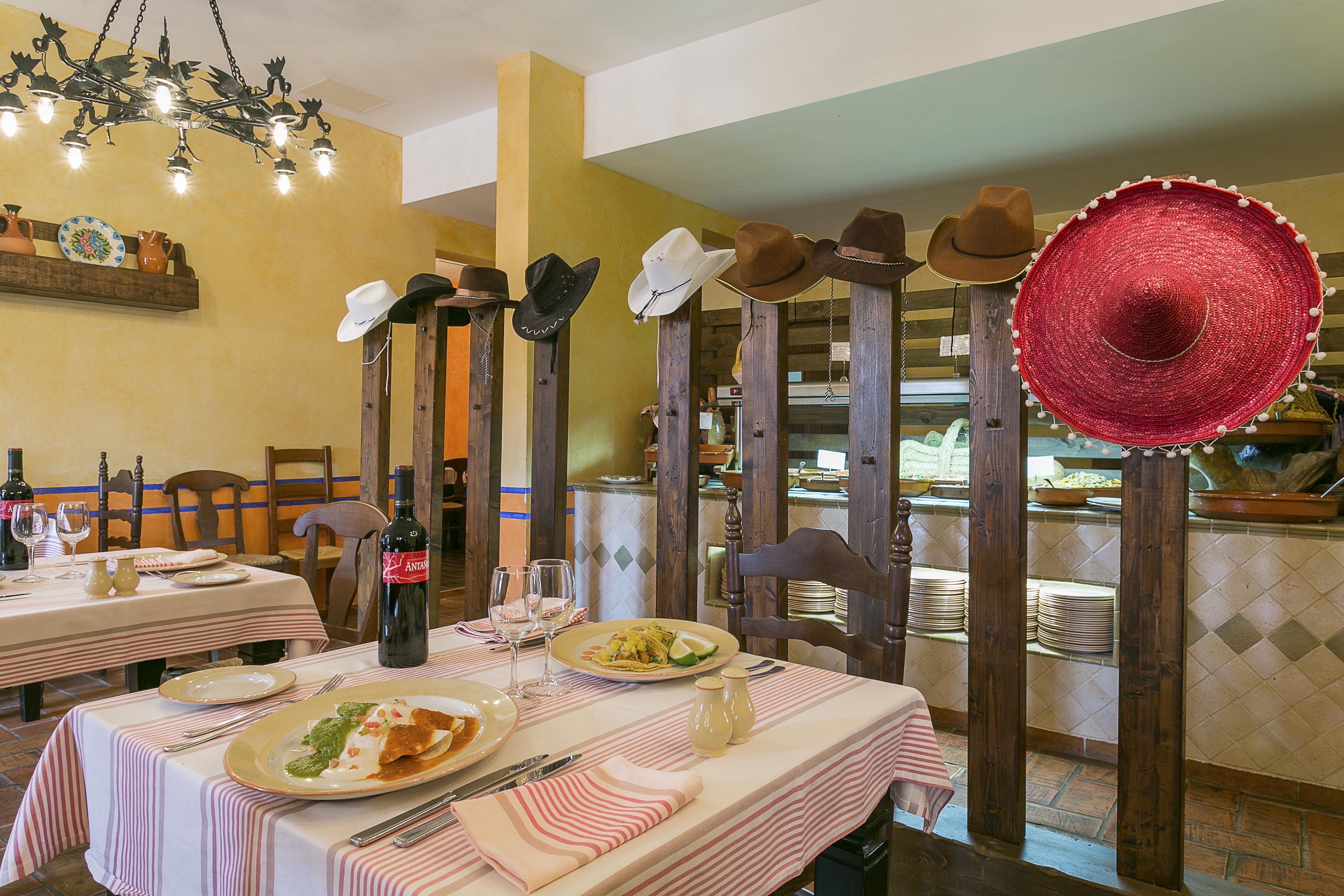 Grand Palladium Select Palace Ibiza 5*