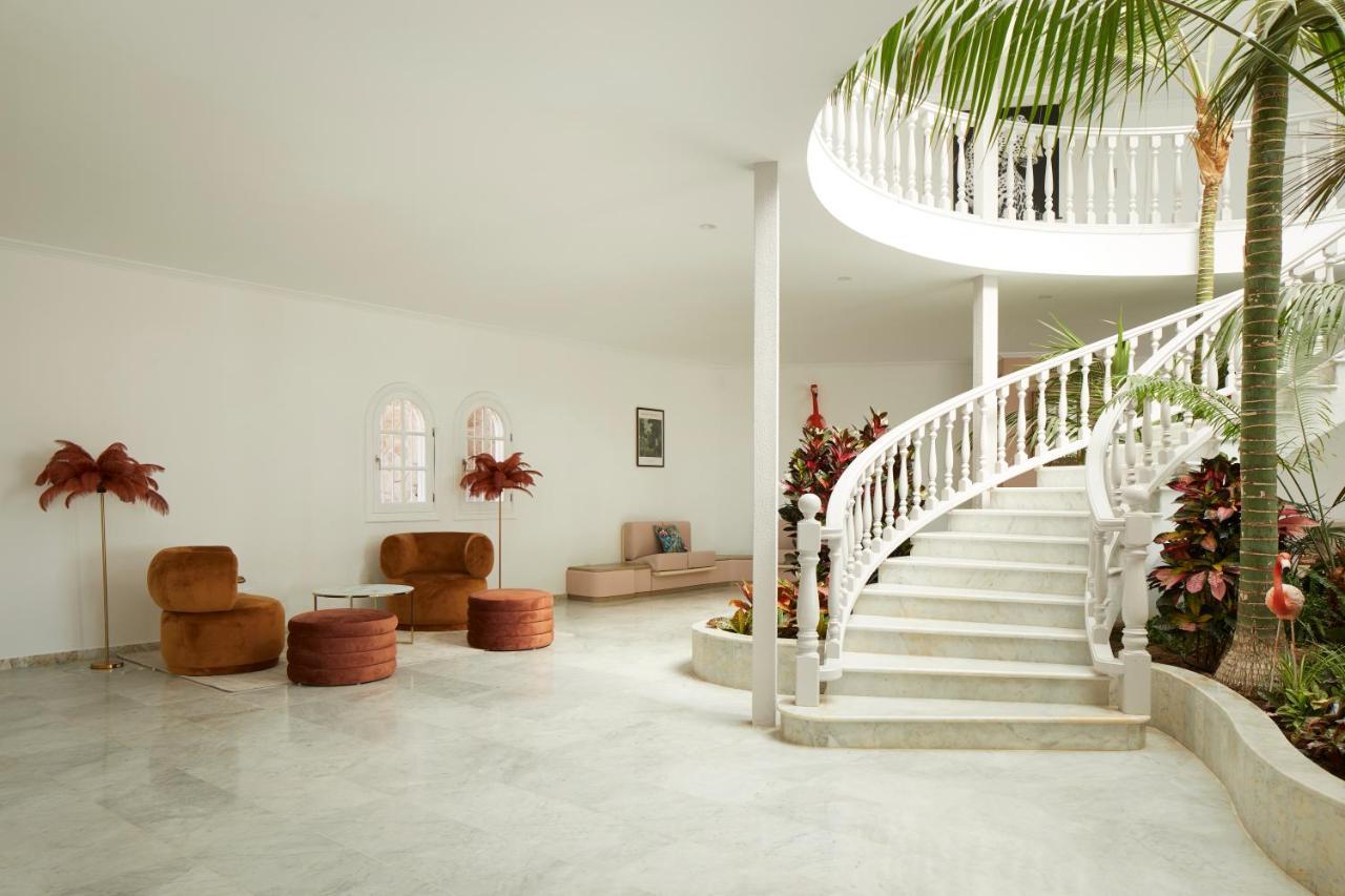 Carolina Villa *