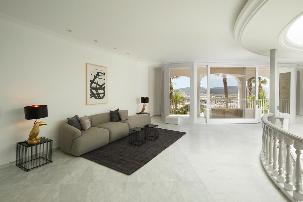 Carolina Villa