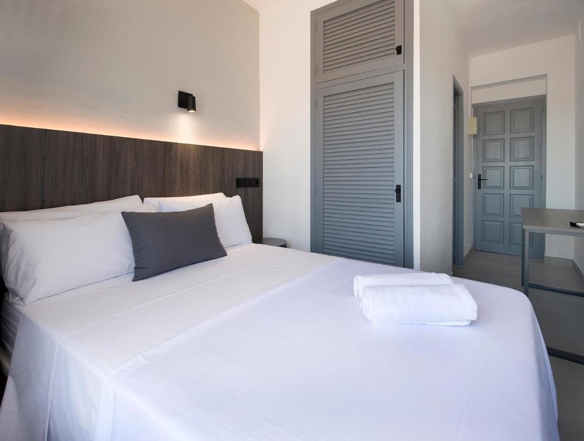 Base Hotel 2*