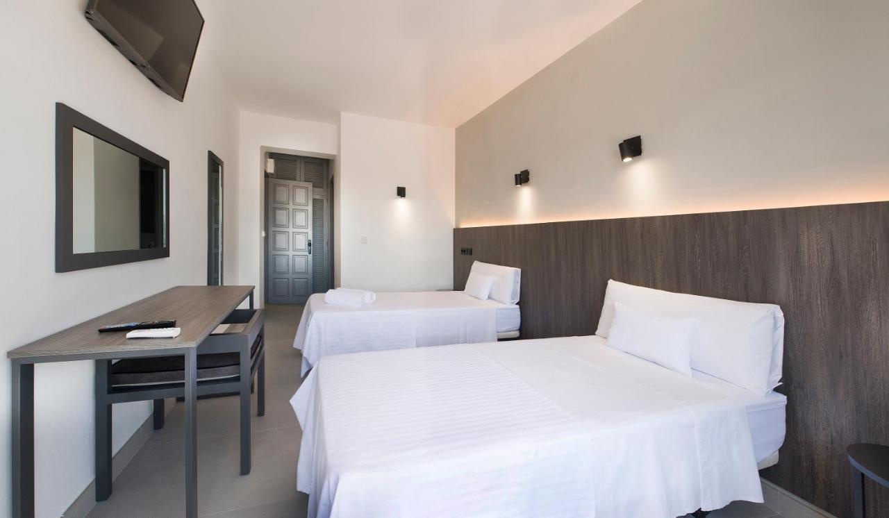 Hotel Base 2*