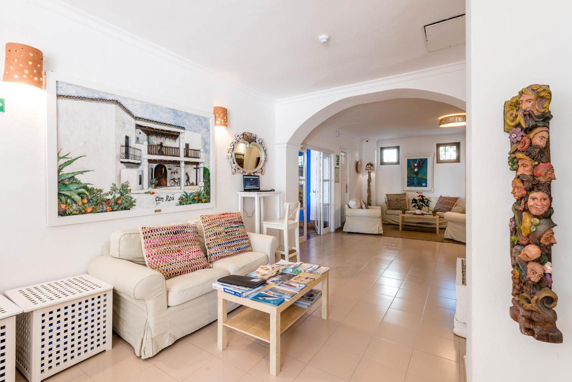 Pierre & Ros Ibiza Apartment