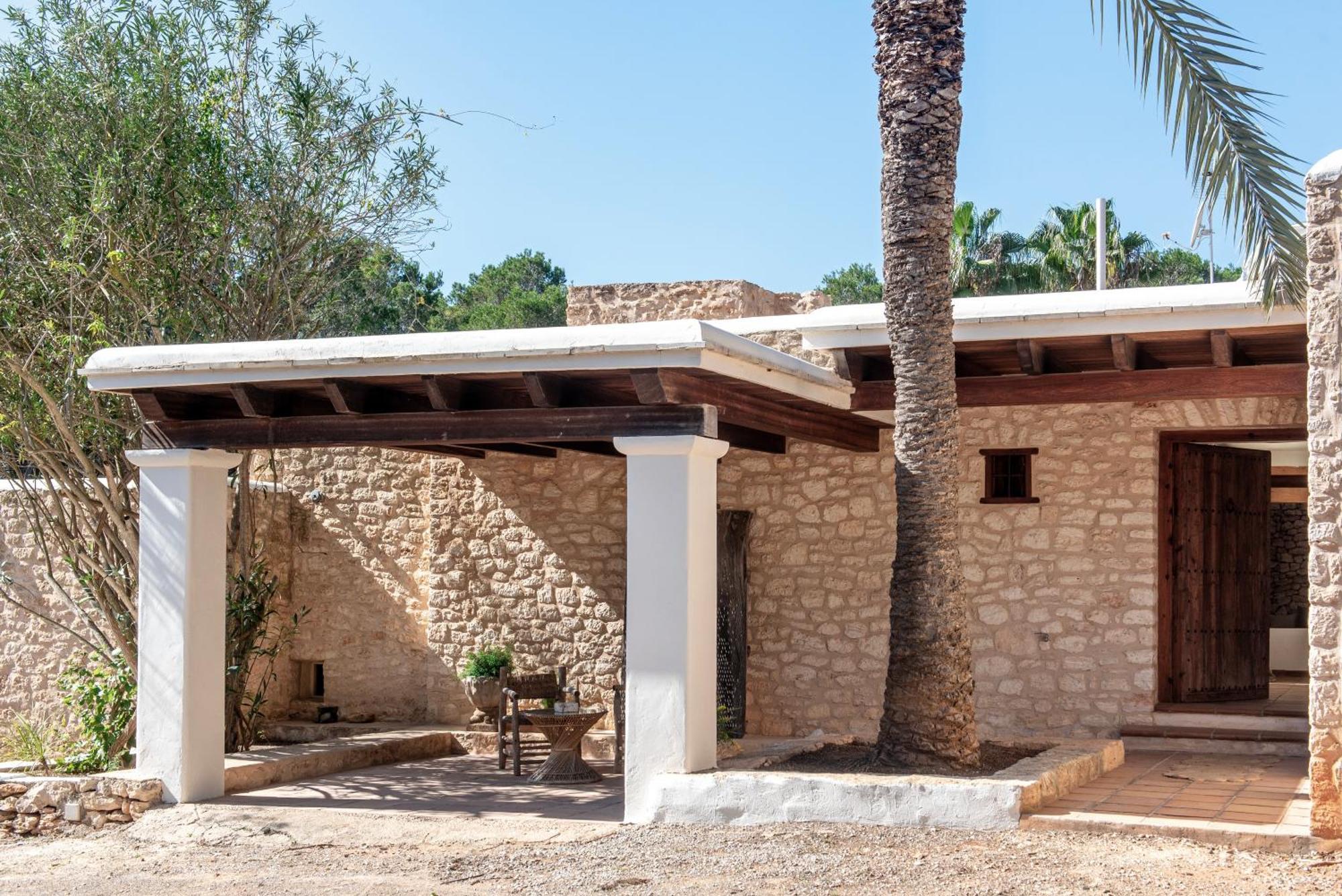 Sa Tanca Ibiza Located Puig D'en Vall, 6b , Pool , Tennis Villa