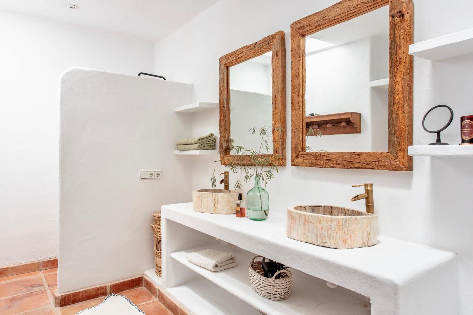 Sa Tanca Ibiza Located Puig D'en Vall, 6b , Pool , Tennis Villa