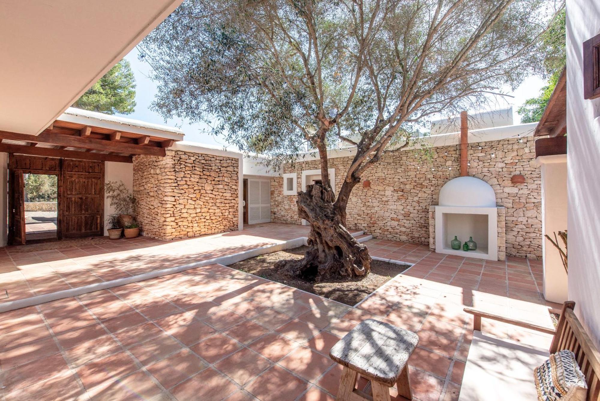Sa Tanca Ibiza Located Puig D'en Vall, 6b , Pool , Tennis