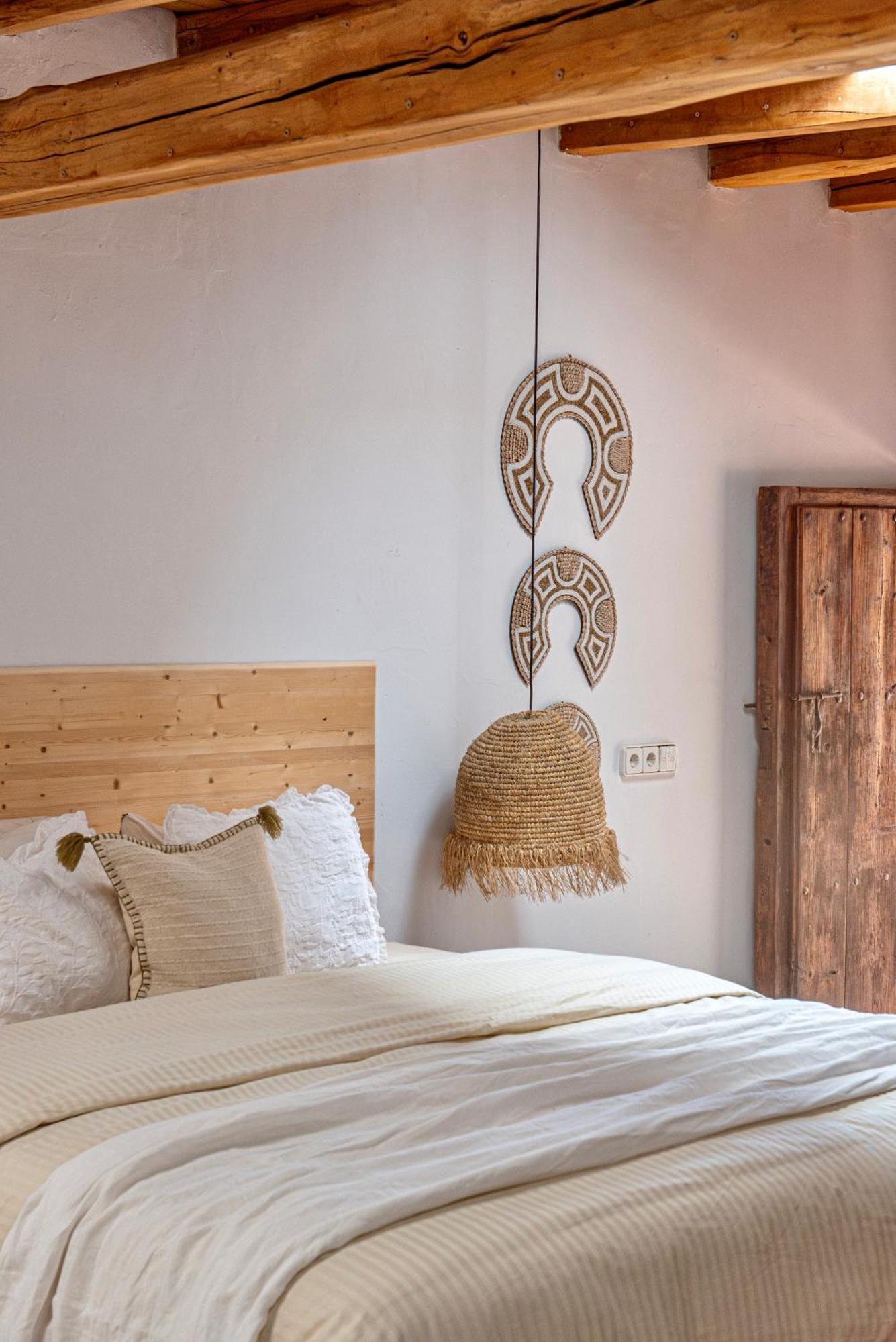 Villa Sa Tanca Ibiza Located Puig D'en Vall, 6b , Pool , Tennis *