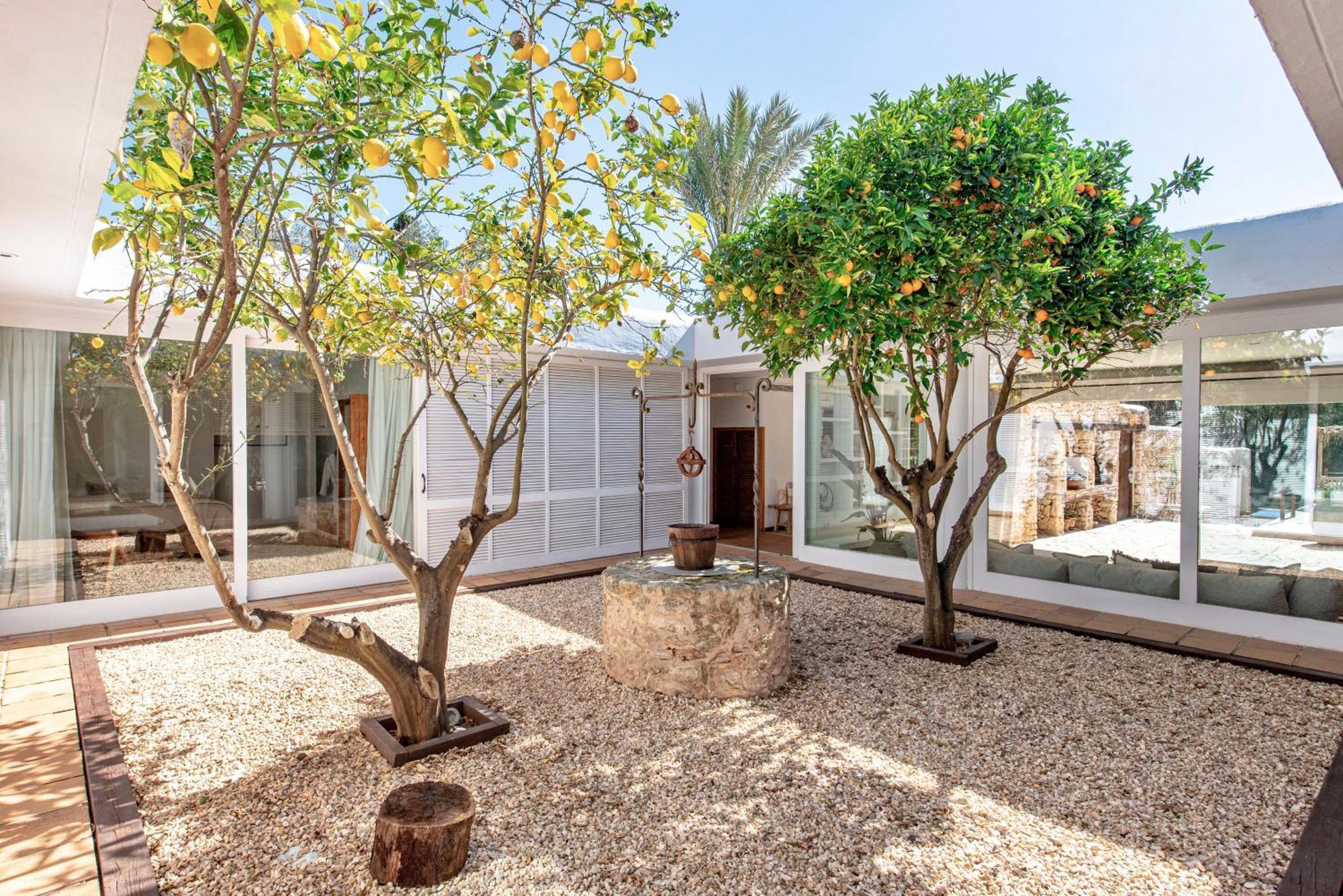 Sa Tanca Ibiza Located Puig D'en Vall, 6b , Pool , Tennis Villa *