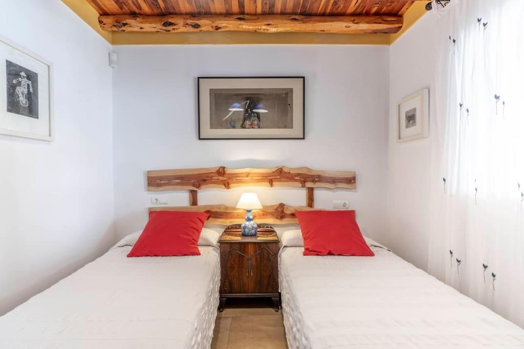 Casa Con Piscina, Jardin Y Juegos Exteriores Montecristo