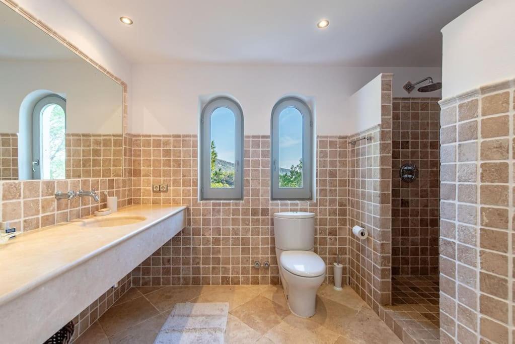 Villa Beautiful Sea View In Jondal *