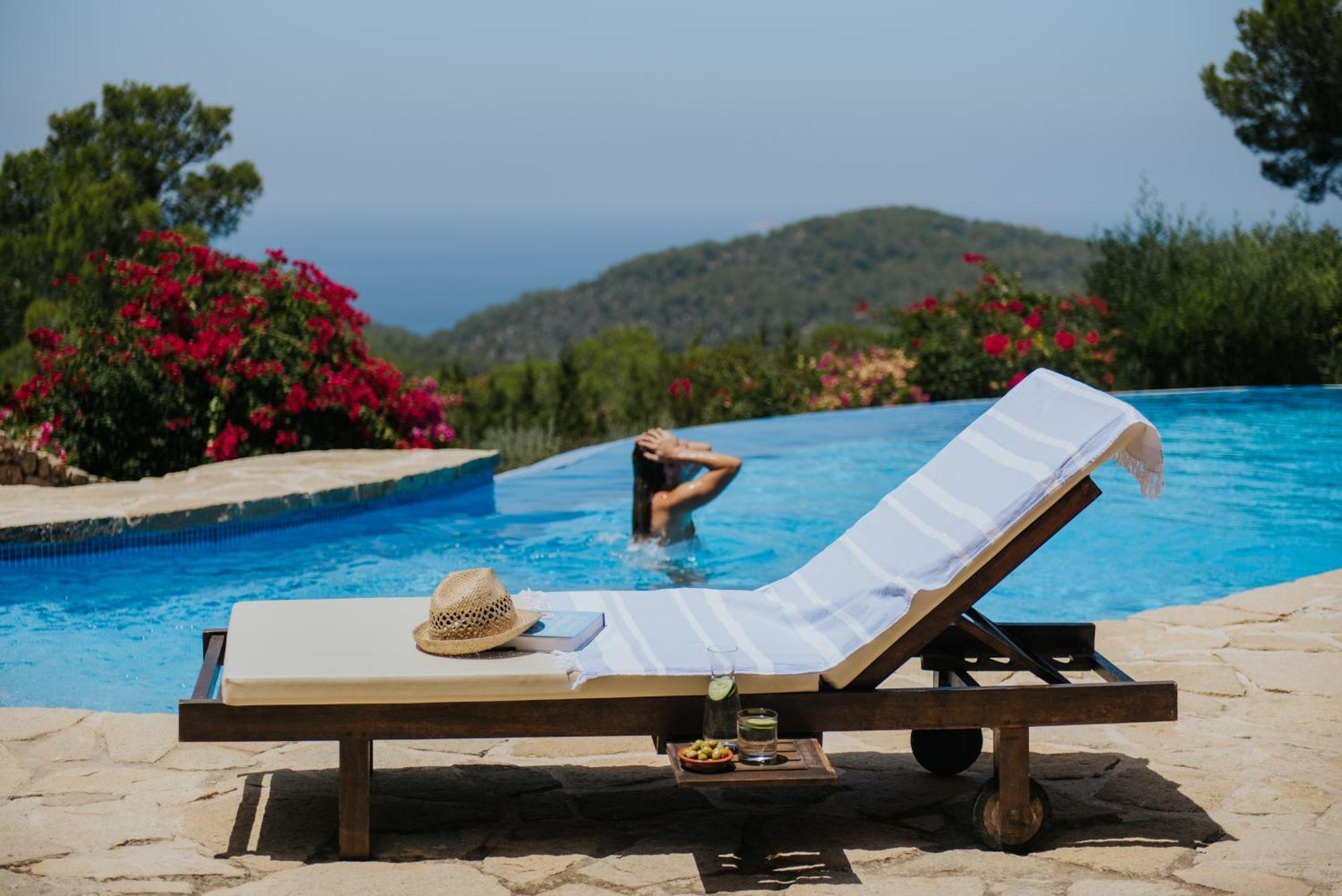 & Paissa D'en Bernat * Cala Tarida (Ibiza)