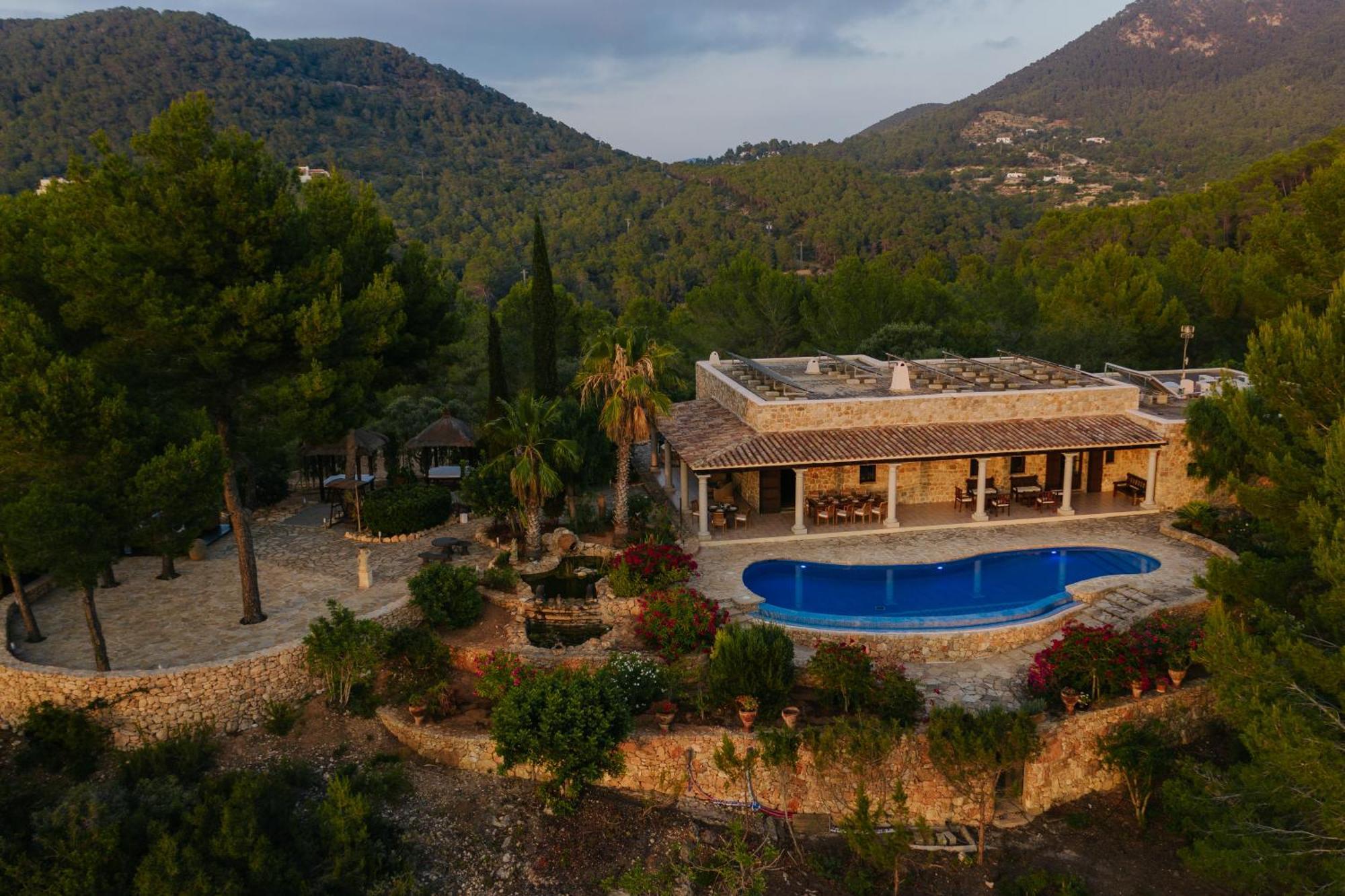 & Paissa D'en Bernat Cala Tarida (Ibiza)
