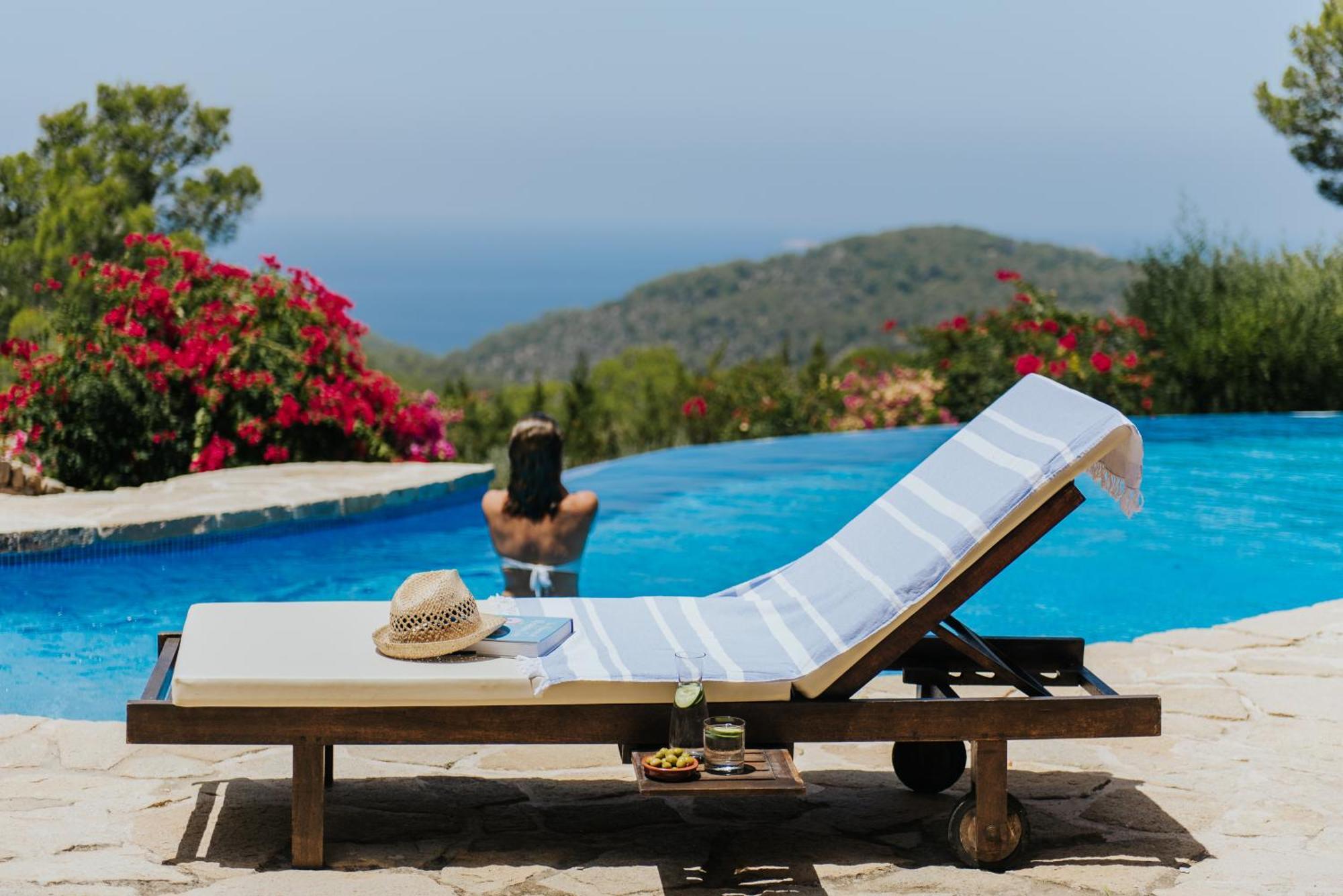& Paissa D'en Bernat Cala Tarida (Ibiza)
