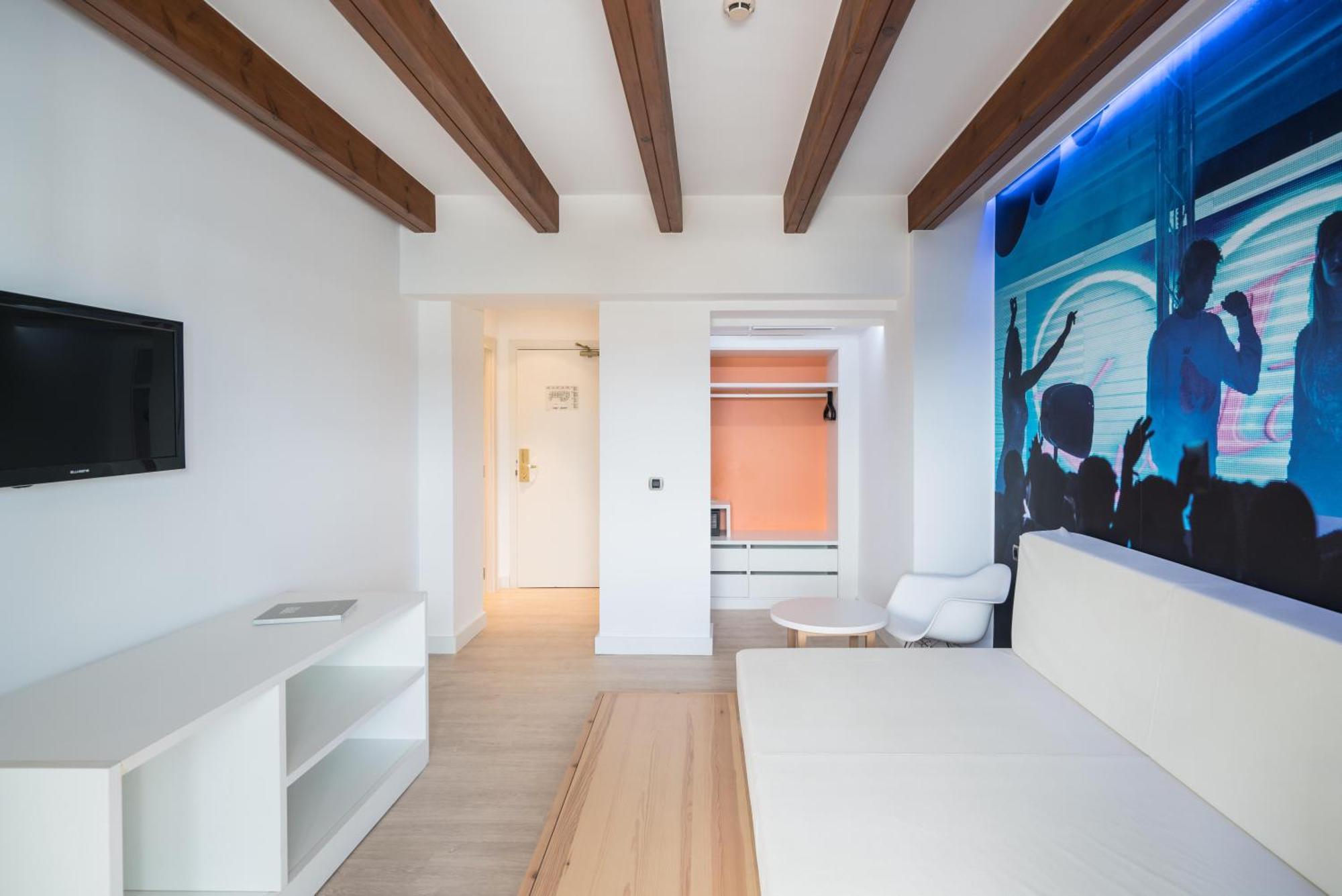 Thb Ocean - Adults Only 4*