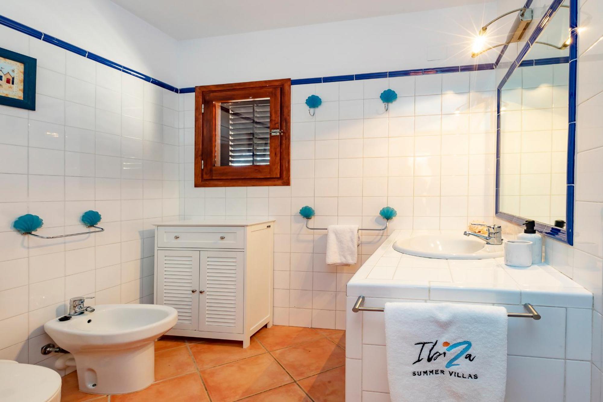 In San Rafael Sleeps 12 Villa