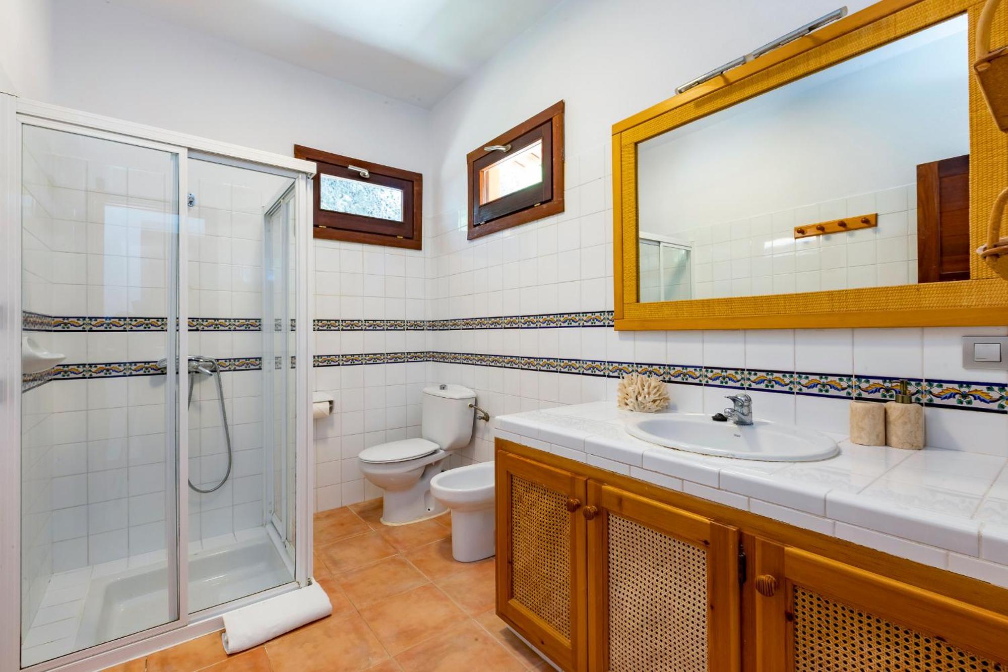 In San Rafael Sleeps 12