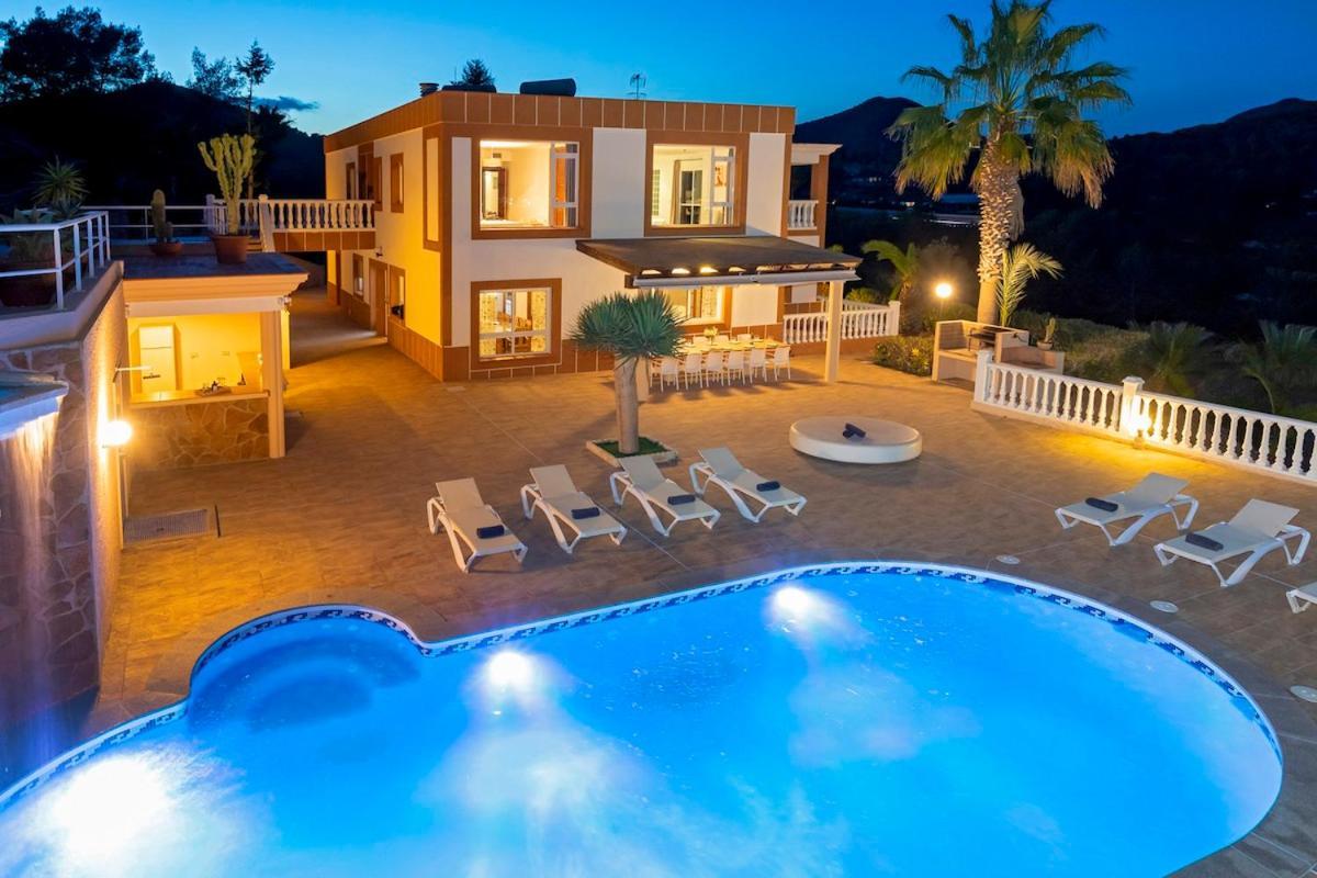 Solaris Villa *
