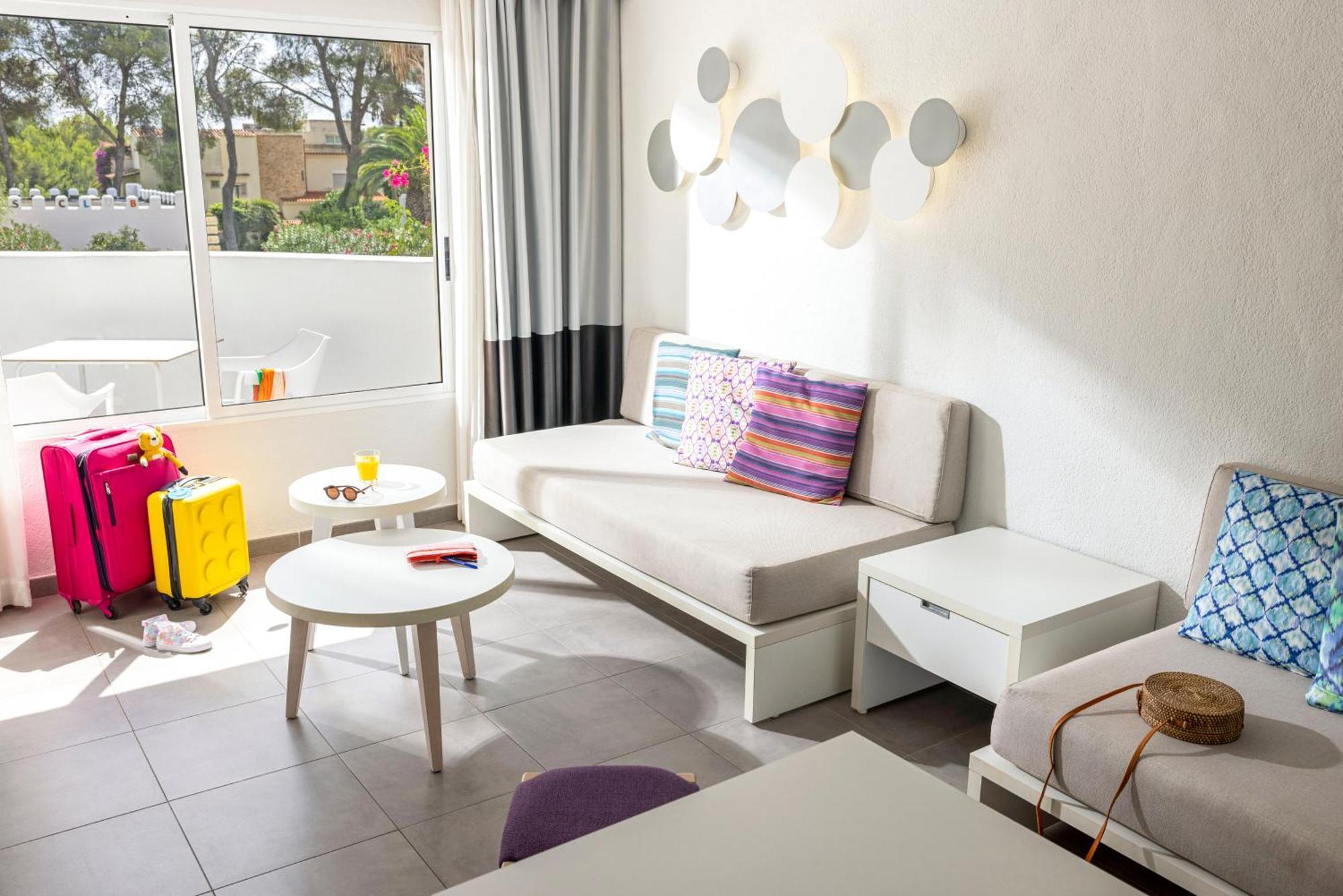 Tui Magic Life Cala Pada Santa Eulària des Riu