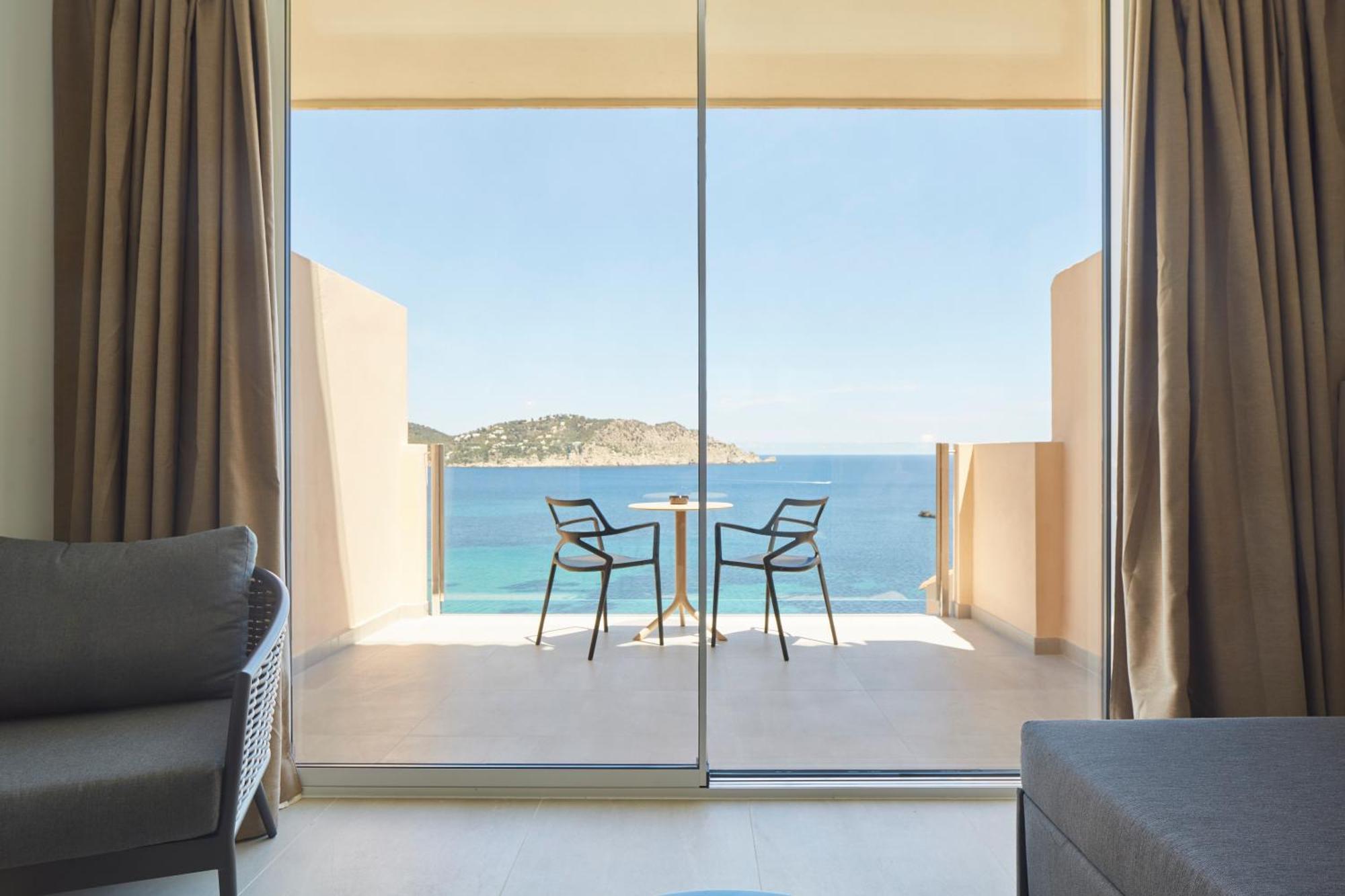 Invisa Club Cala 4* Es Figueral