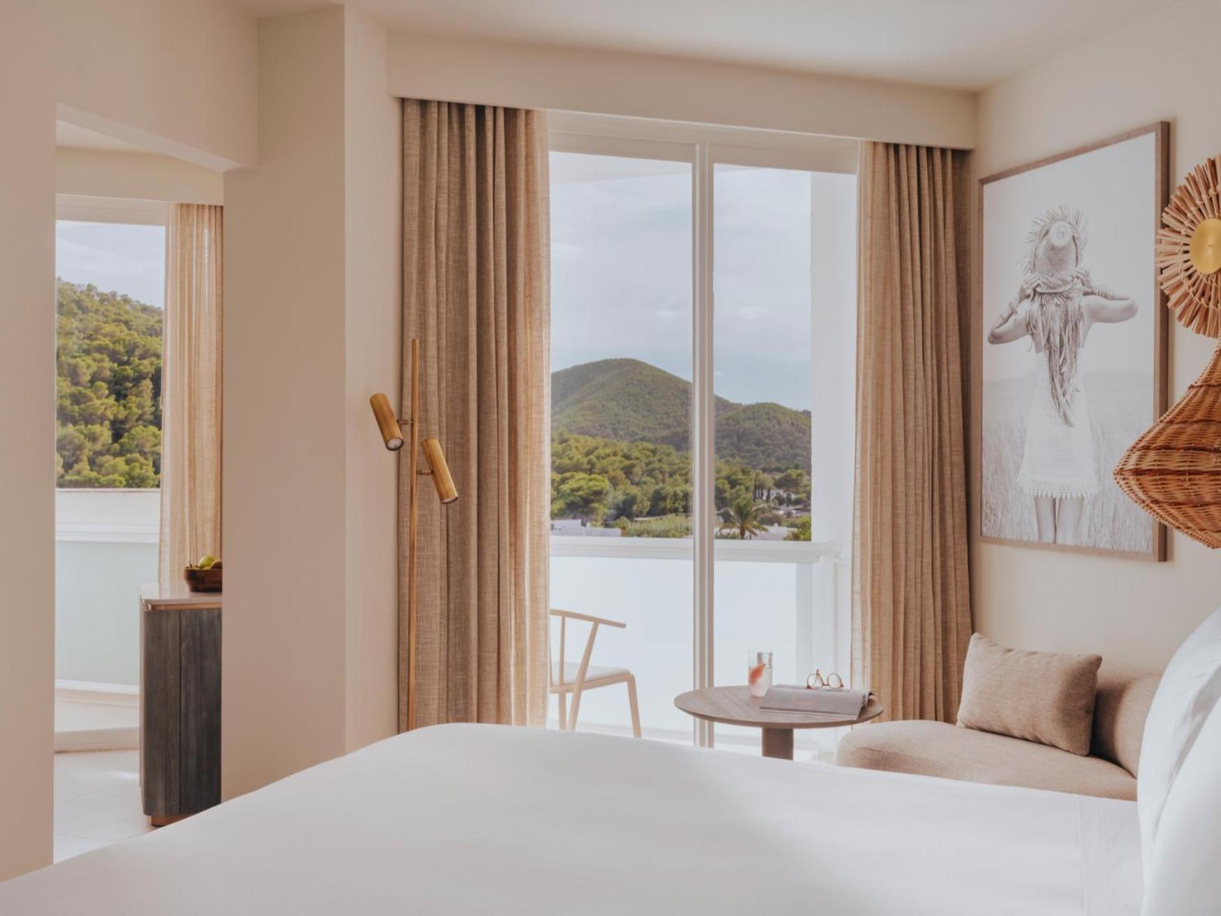 Hyde Ibiza Hotel 4*