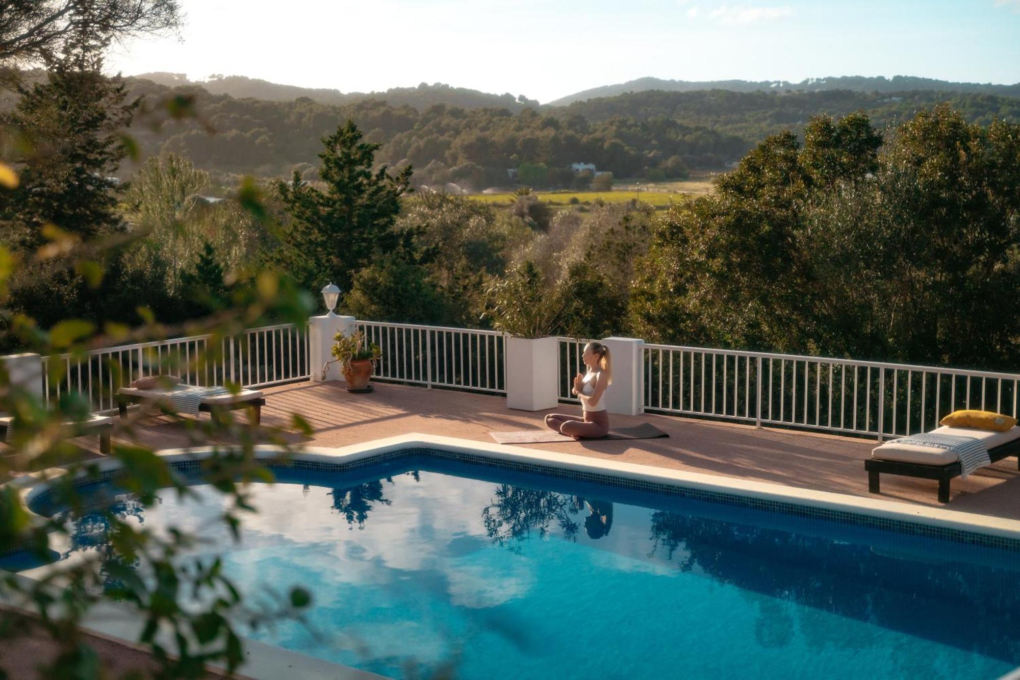 7 Bedroom With Pool - 5mins Walk To Cala Llonga - Ramon Villa