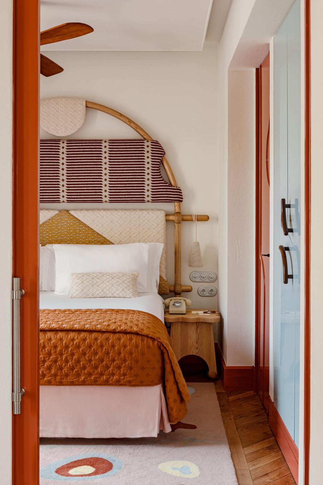 Montesol Experimental Hotel 5*