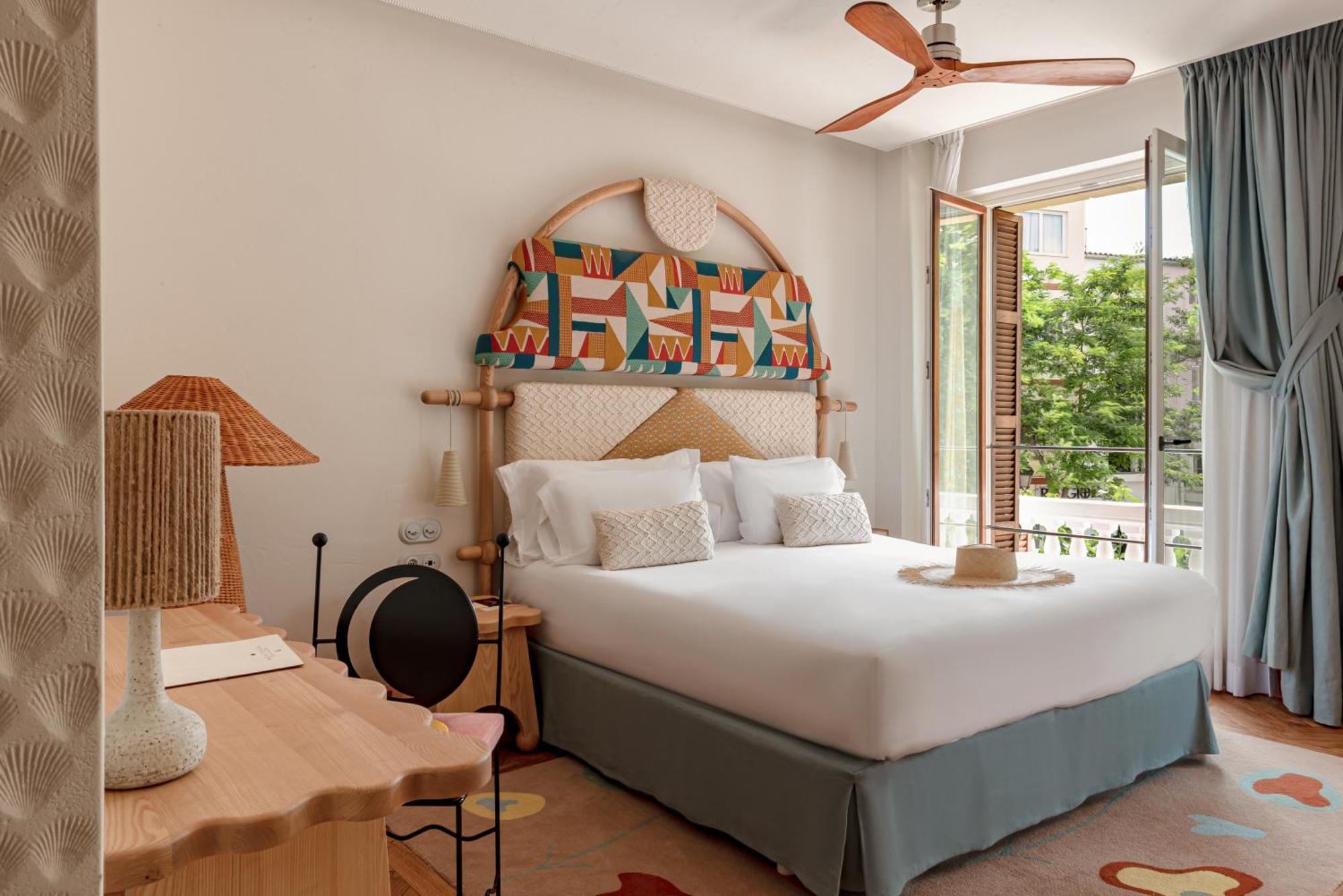 Montesol Experimental Hotel