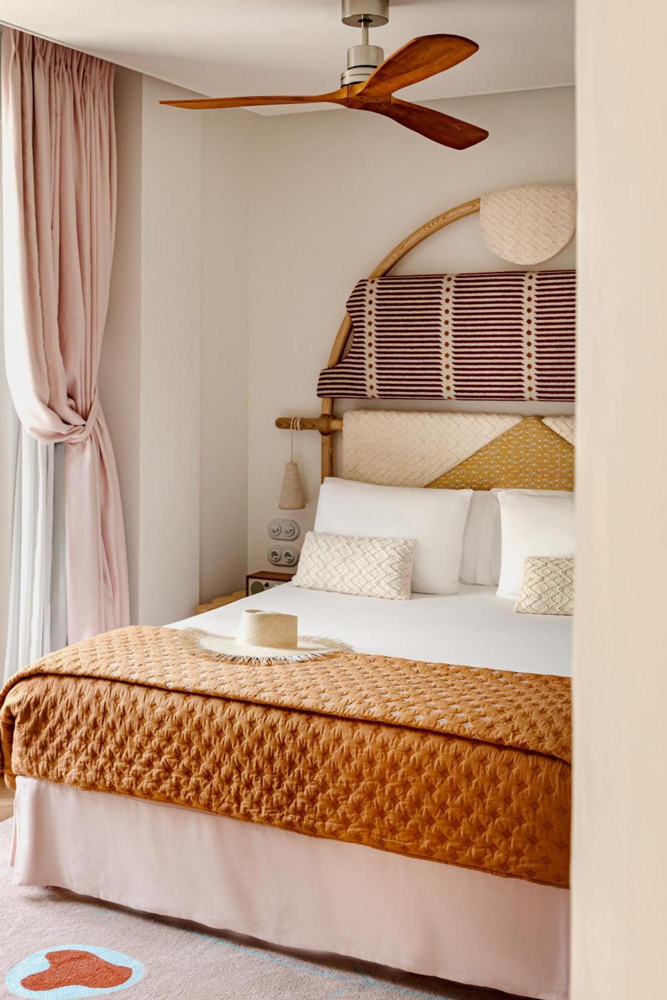 Montesol Experimental 5* Ibiza Town