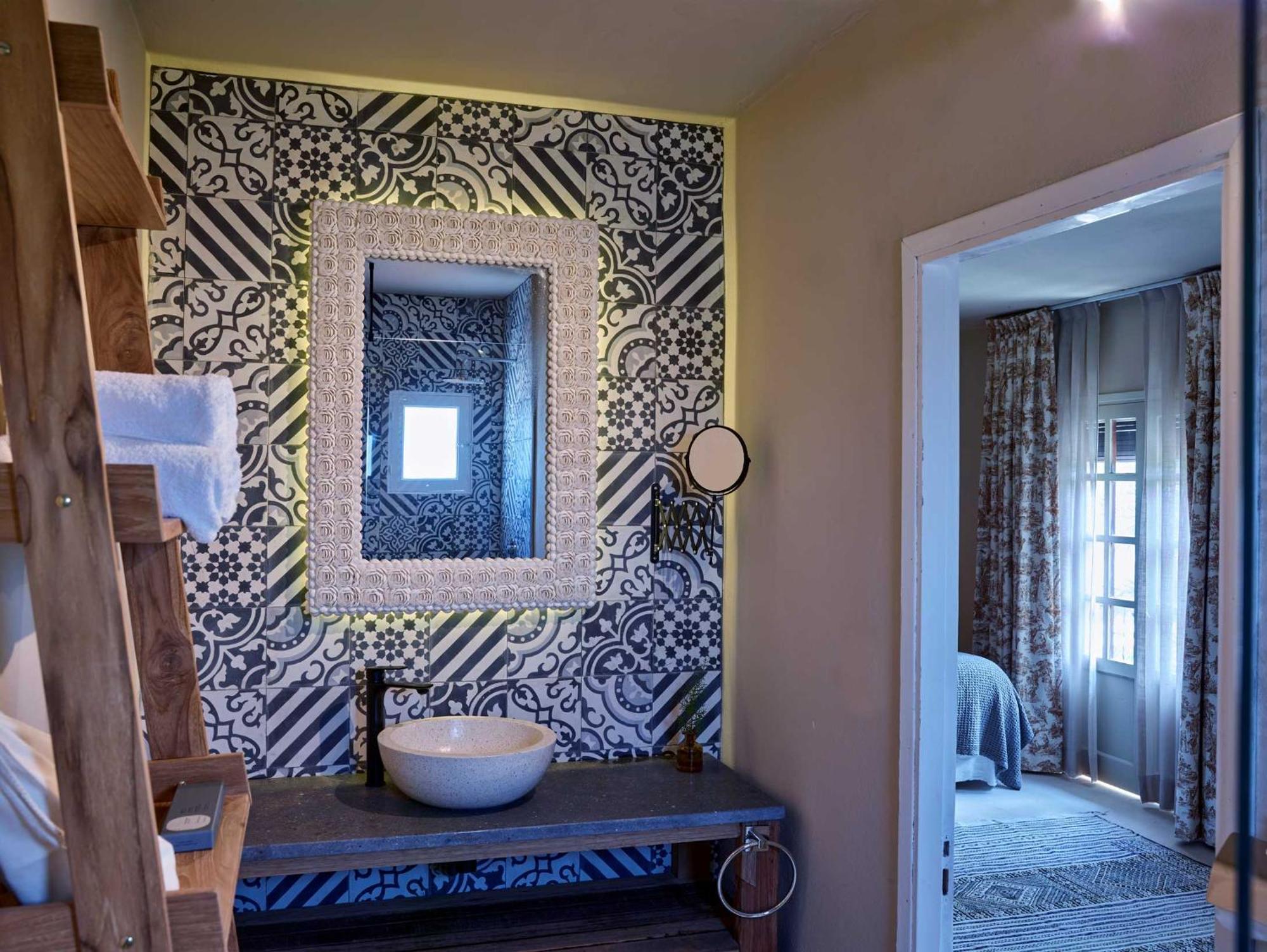 Gare Du Nord Bed & Breakfast *