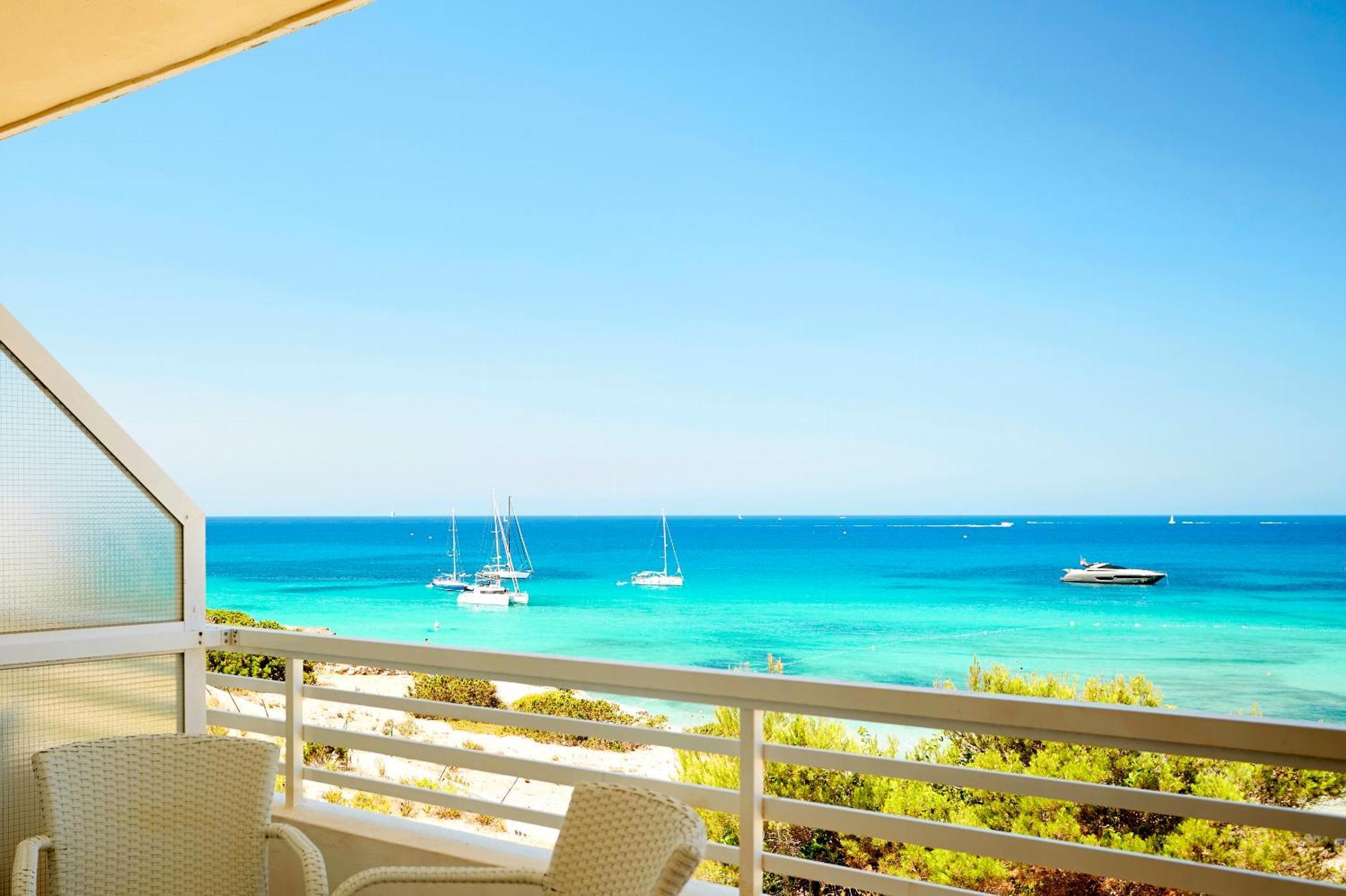 Insotel Club Tarida Playa Aparthotel