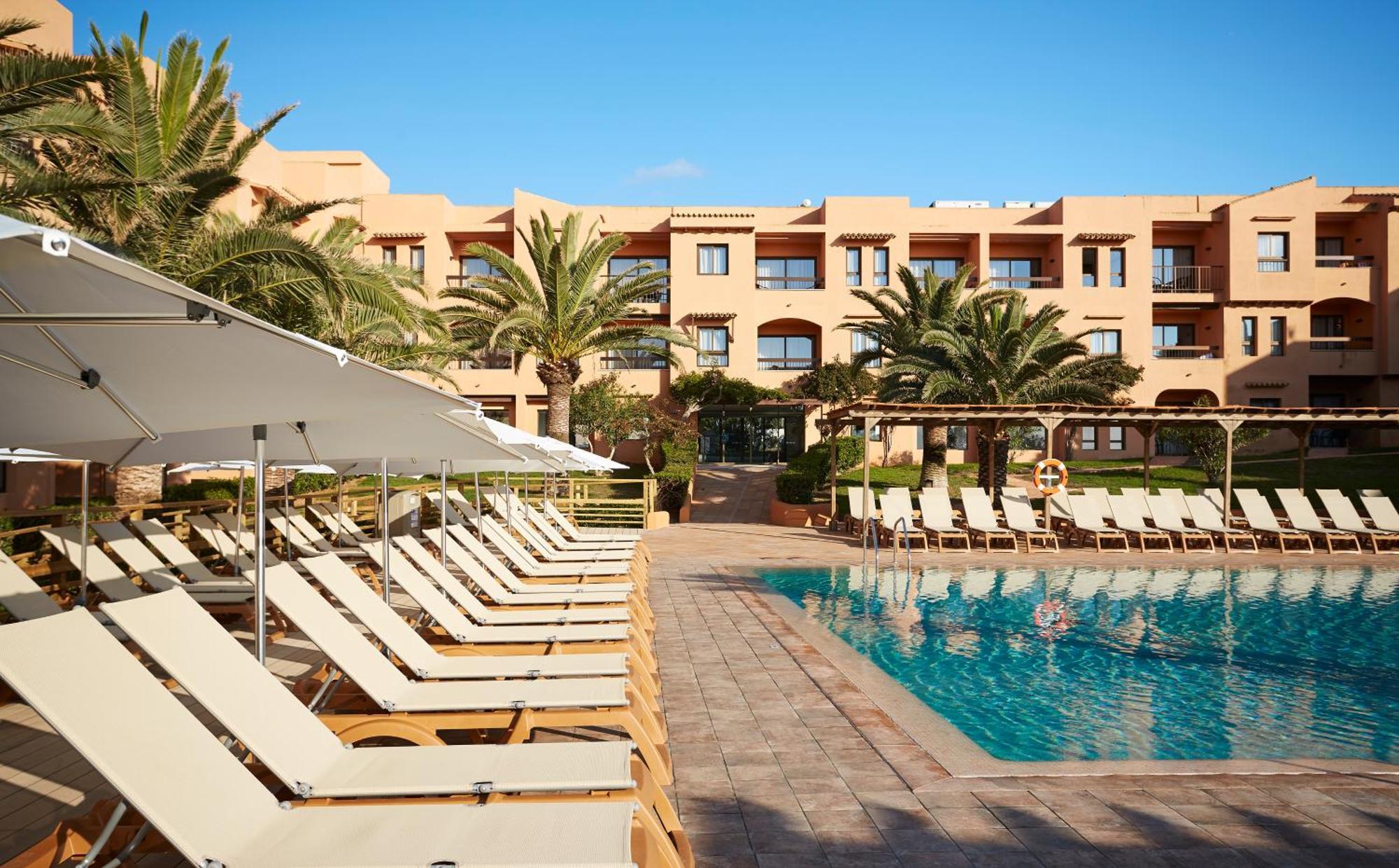 Insotel Club Tarida Playa Aparthotel