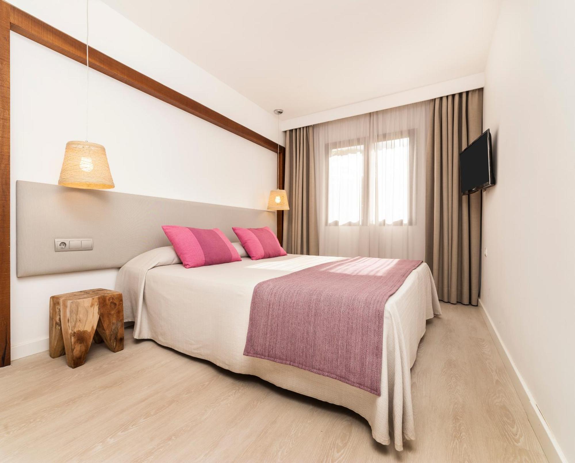Insotel Club Tarida Playa 4* Sant Josep de sa Talaia