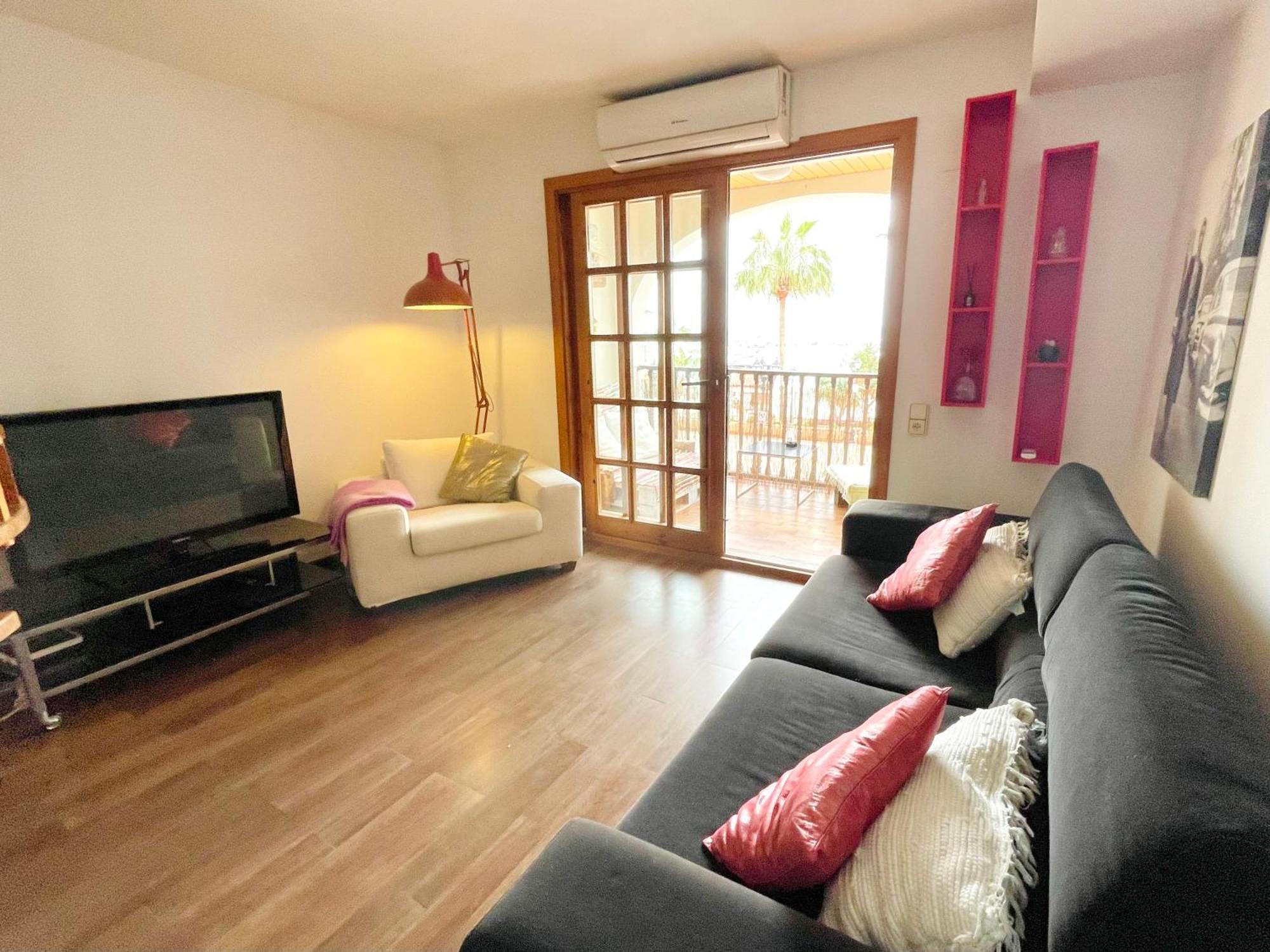 Hospedagem domiciliar Ensuite Double With Terrace In Shared In Center Of Santa Eularia With Sea View And Close To The Santa Eulária des Riu