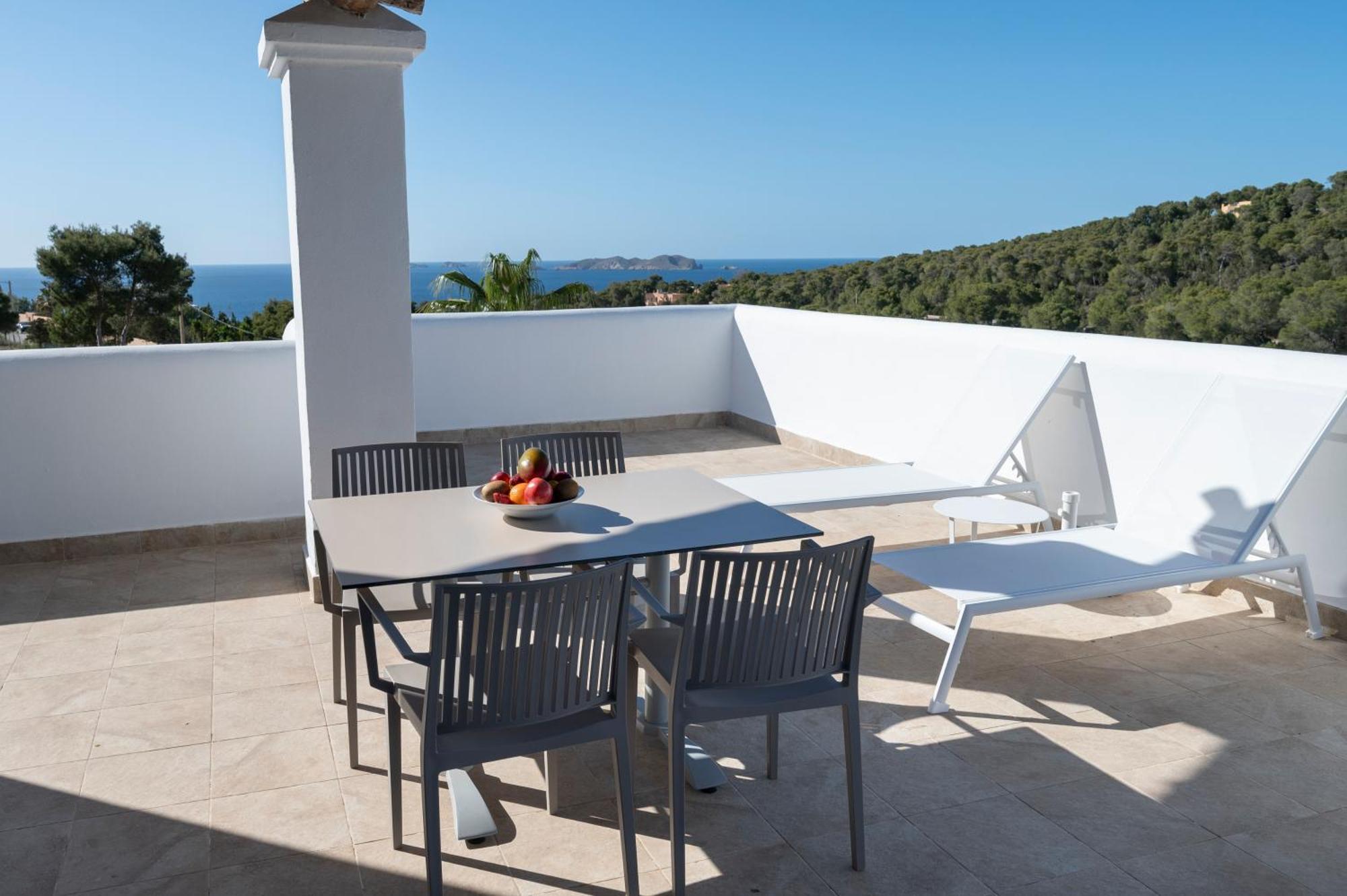 Blanco Sol Apartment Cala Vadella (Ibiza)