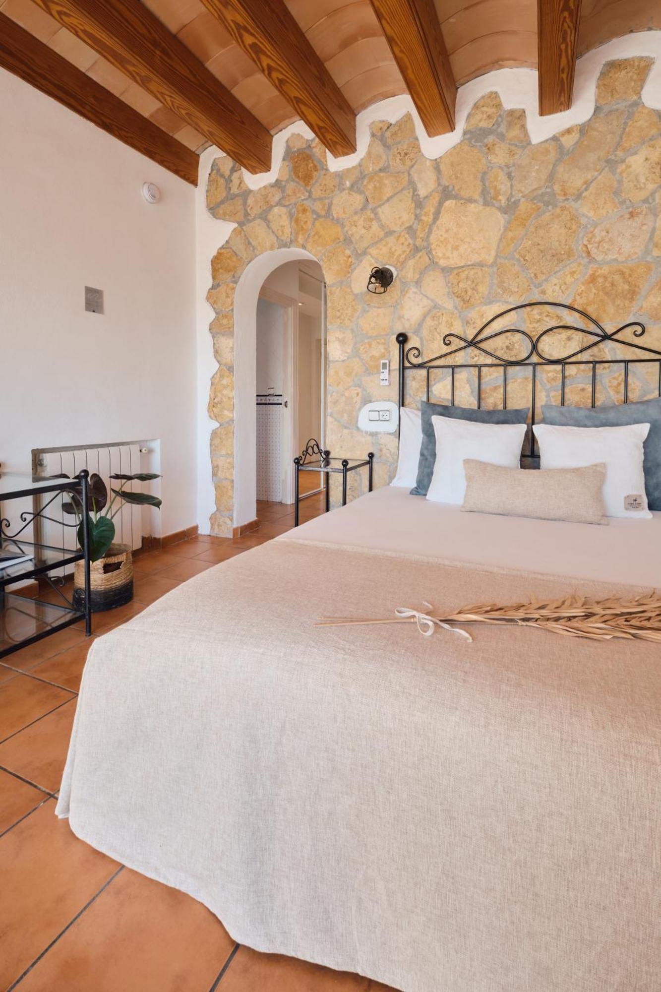 B&m Experience Villa Sant Francesc de s'Estany