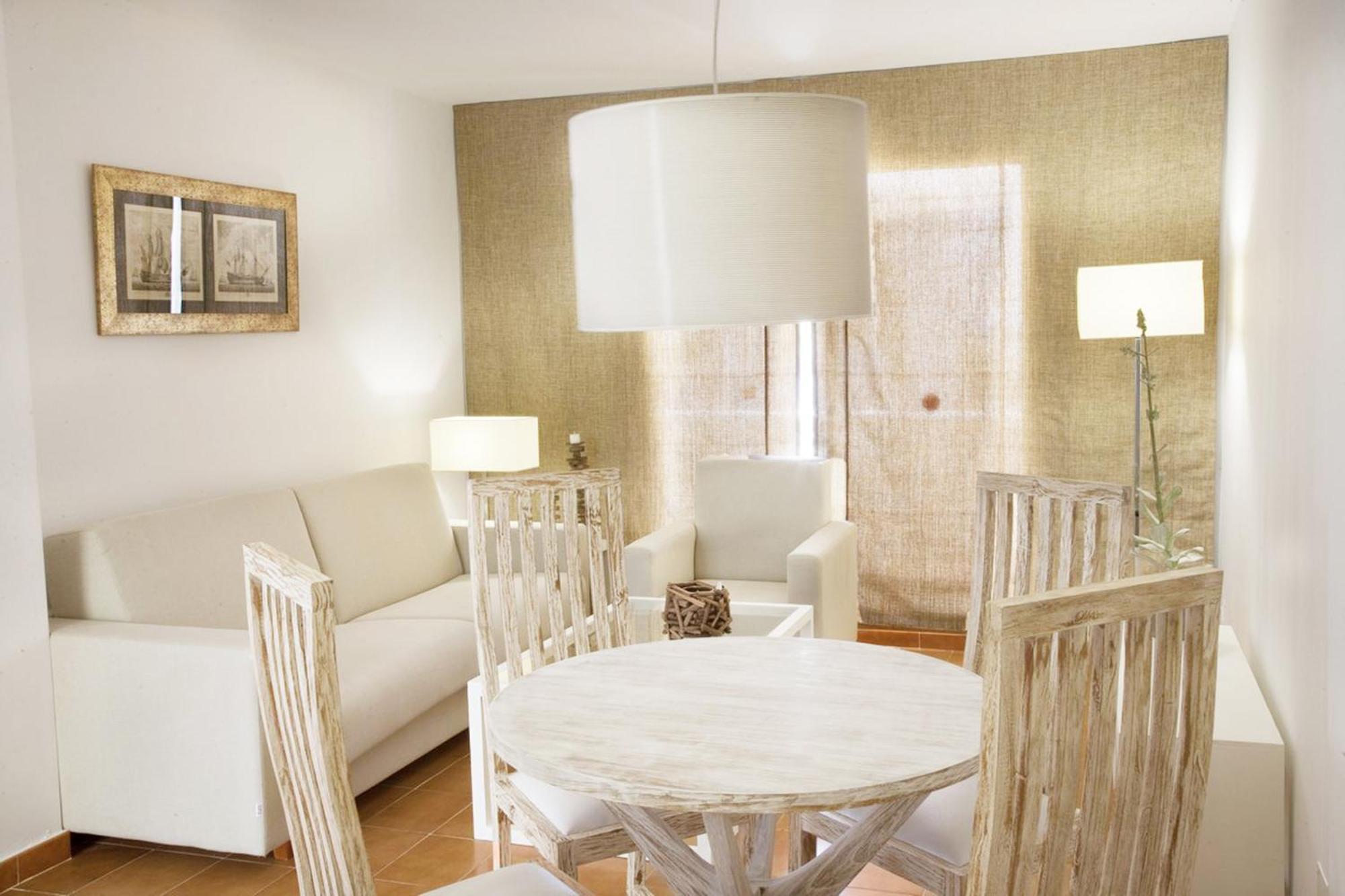 Aparthotel Camelina 3*