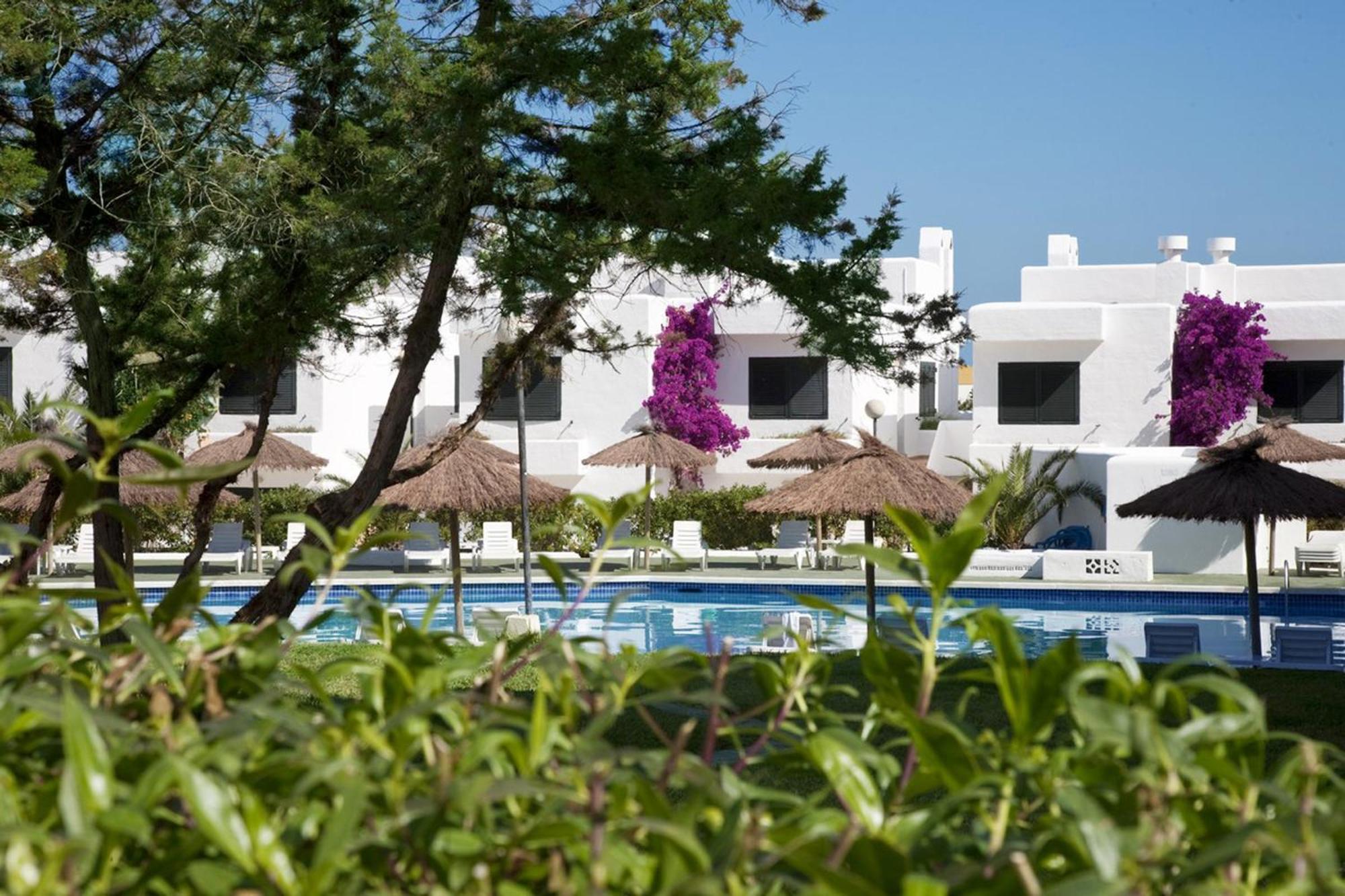 Aparthotel Camelina San Antonio (Ibiza)