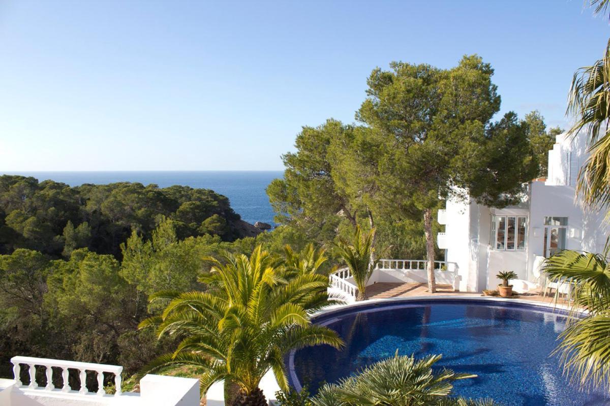 Village Hotel 4*