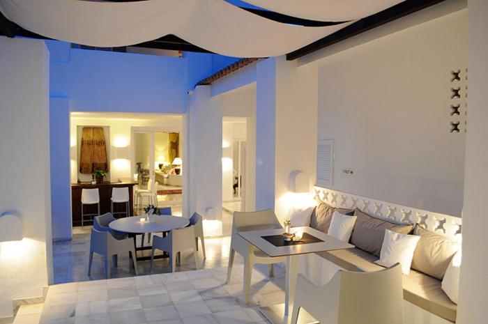 Village Hotel 4*