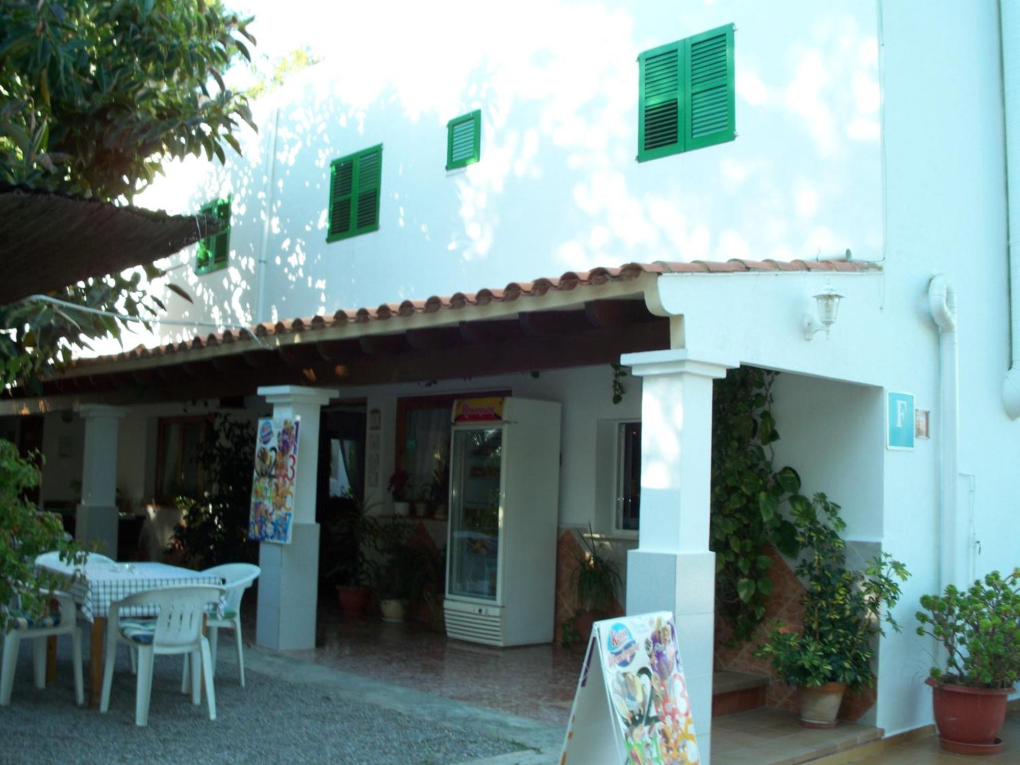 Tres Golondrinas Casa de hóspedes *