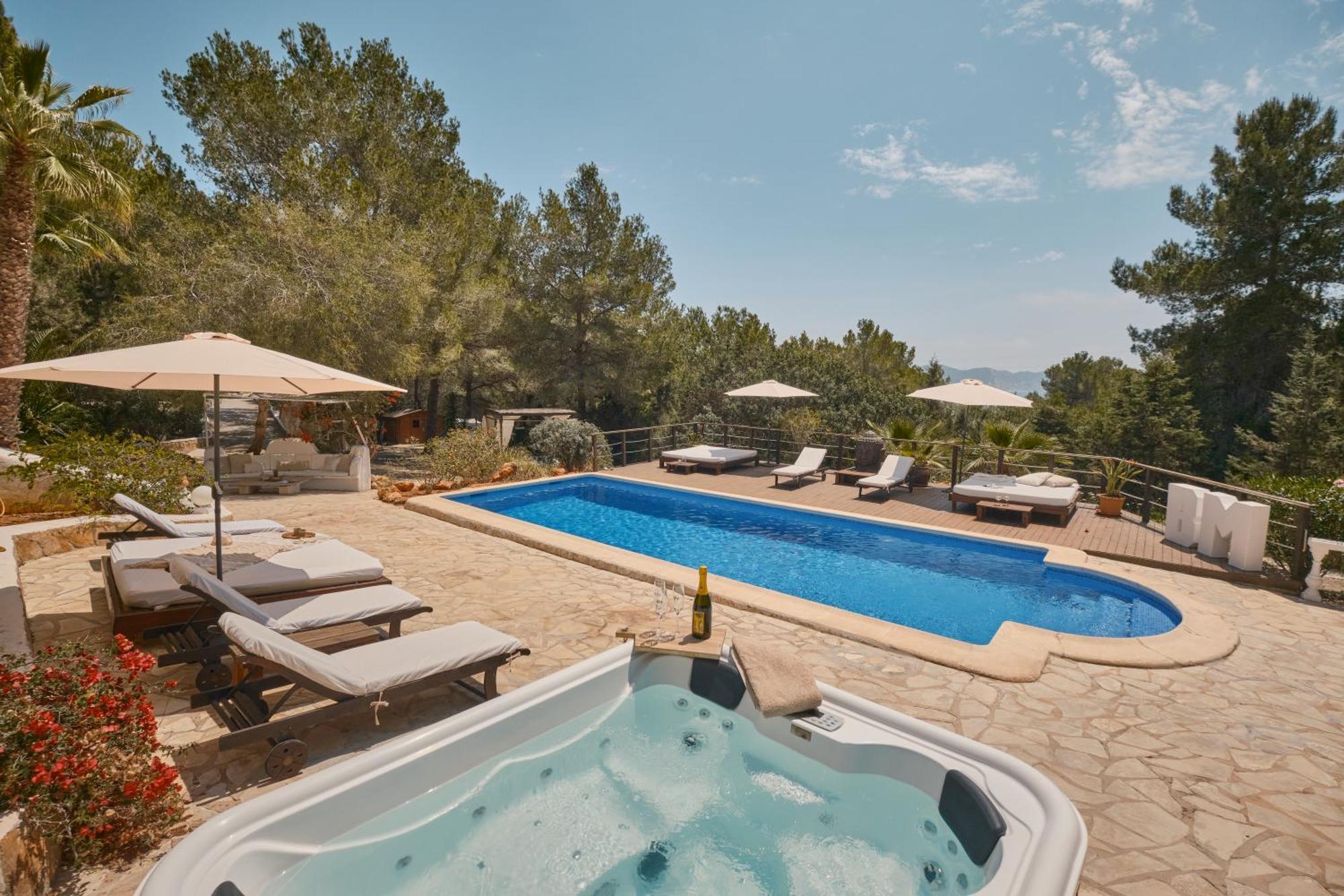 B&m Experience Villa