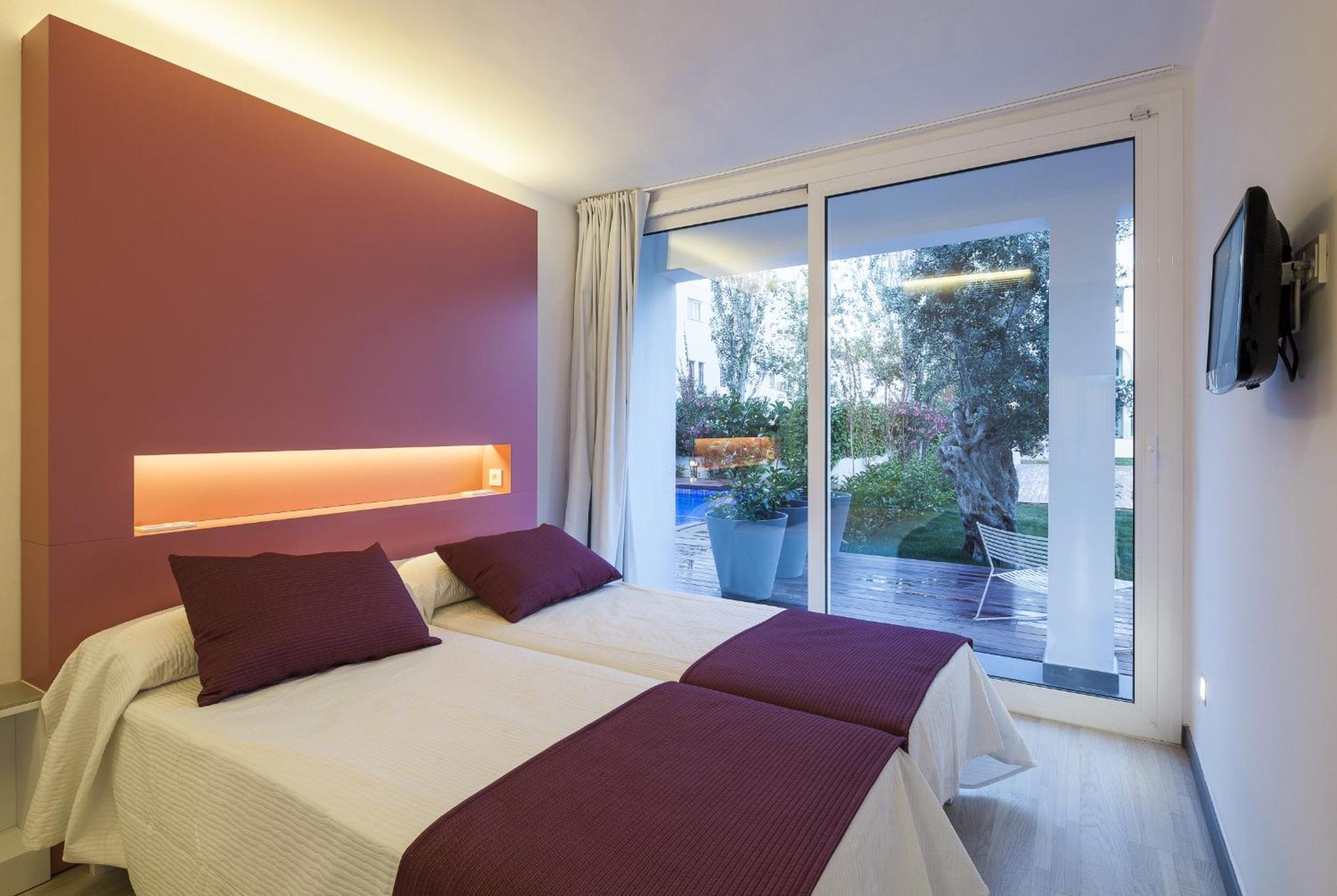 Aparthotel Ebano & (adults Only)