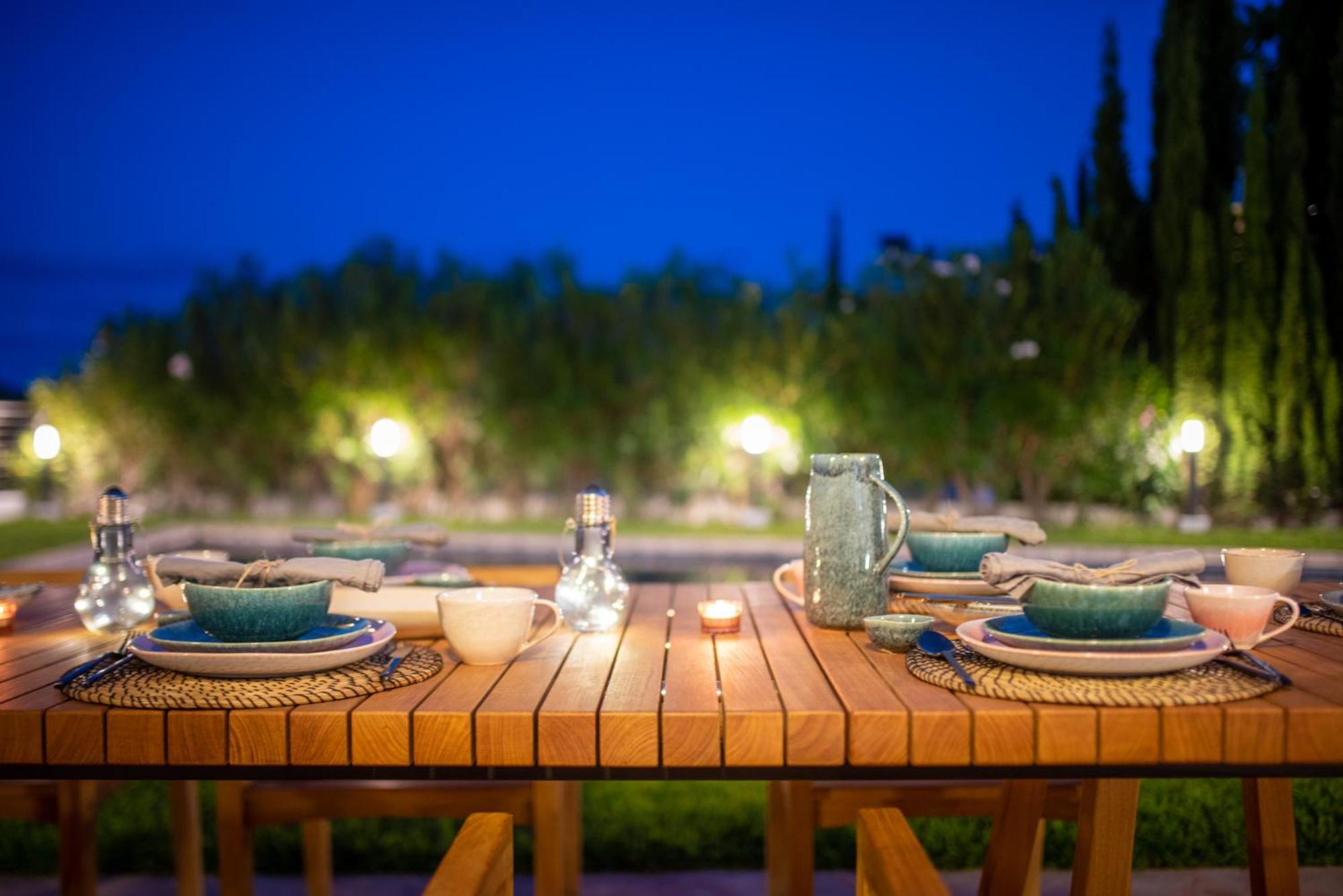 Villa Cap Martinet Talamanca Tashellu, Boutique 5 Bed - Sea And Forest View *