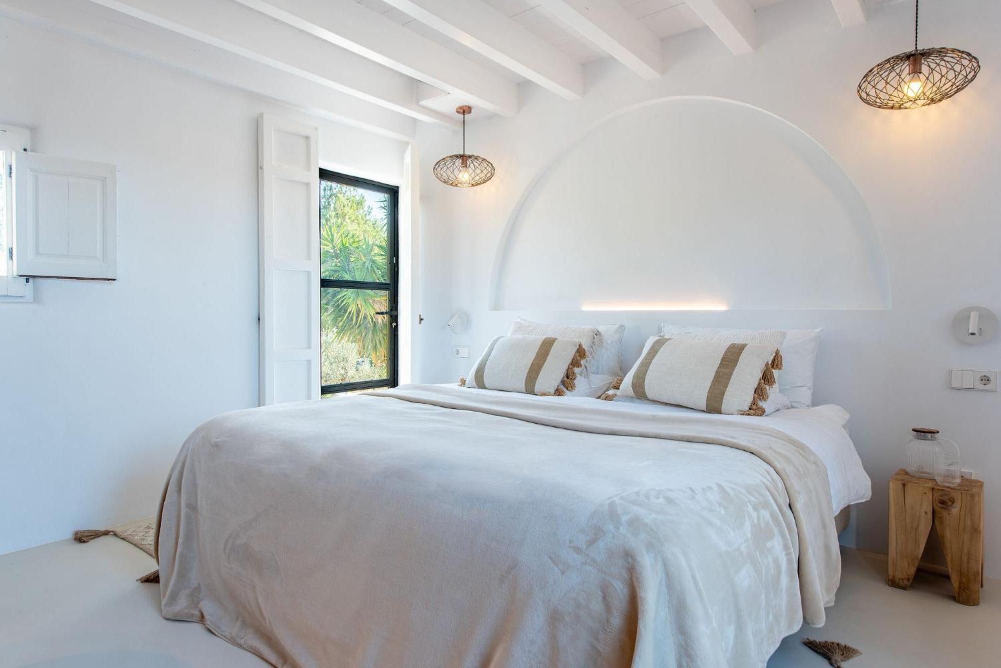 Savi Ibiza Montecristo