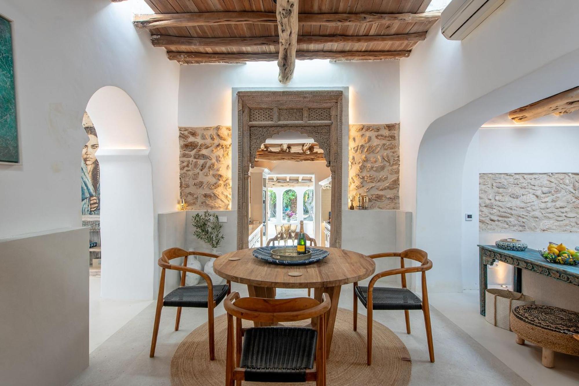 Savi Ibiza Montecristo